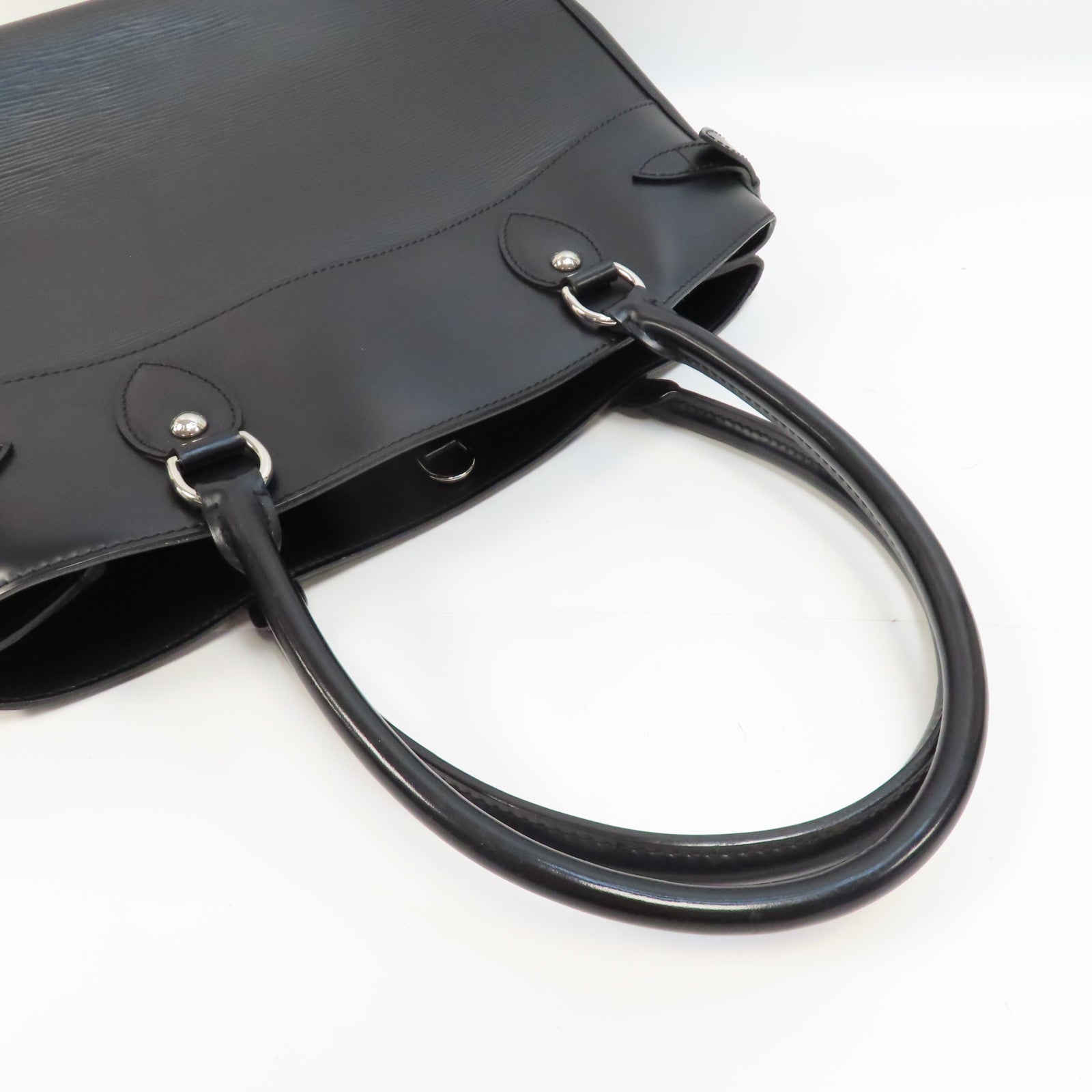 LOUIS VUITTON Epi Passy PM銀扣手挽袋黑色