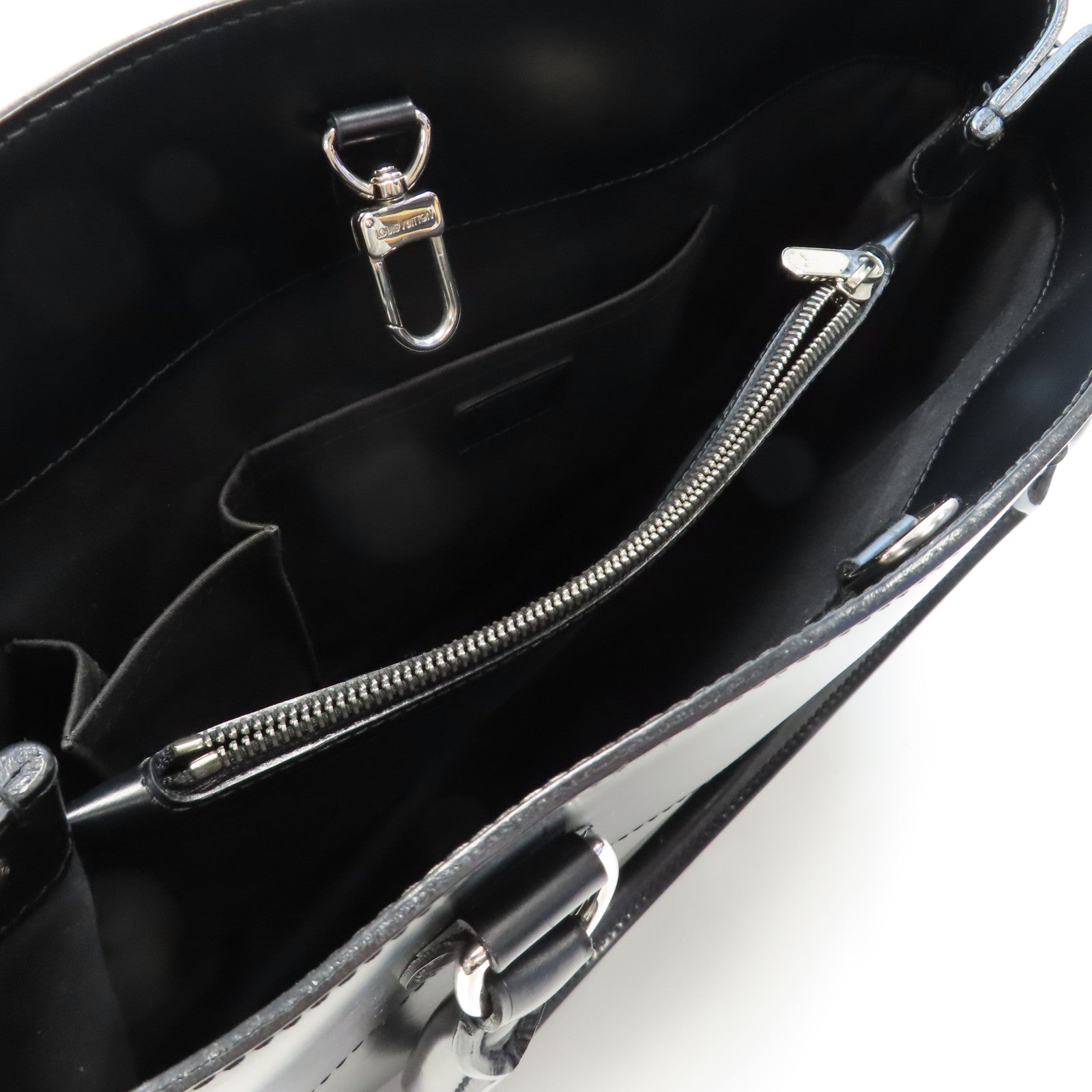 LOUIS VUITTON Epi Passy PM銀扣手挽袋黑色
