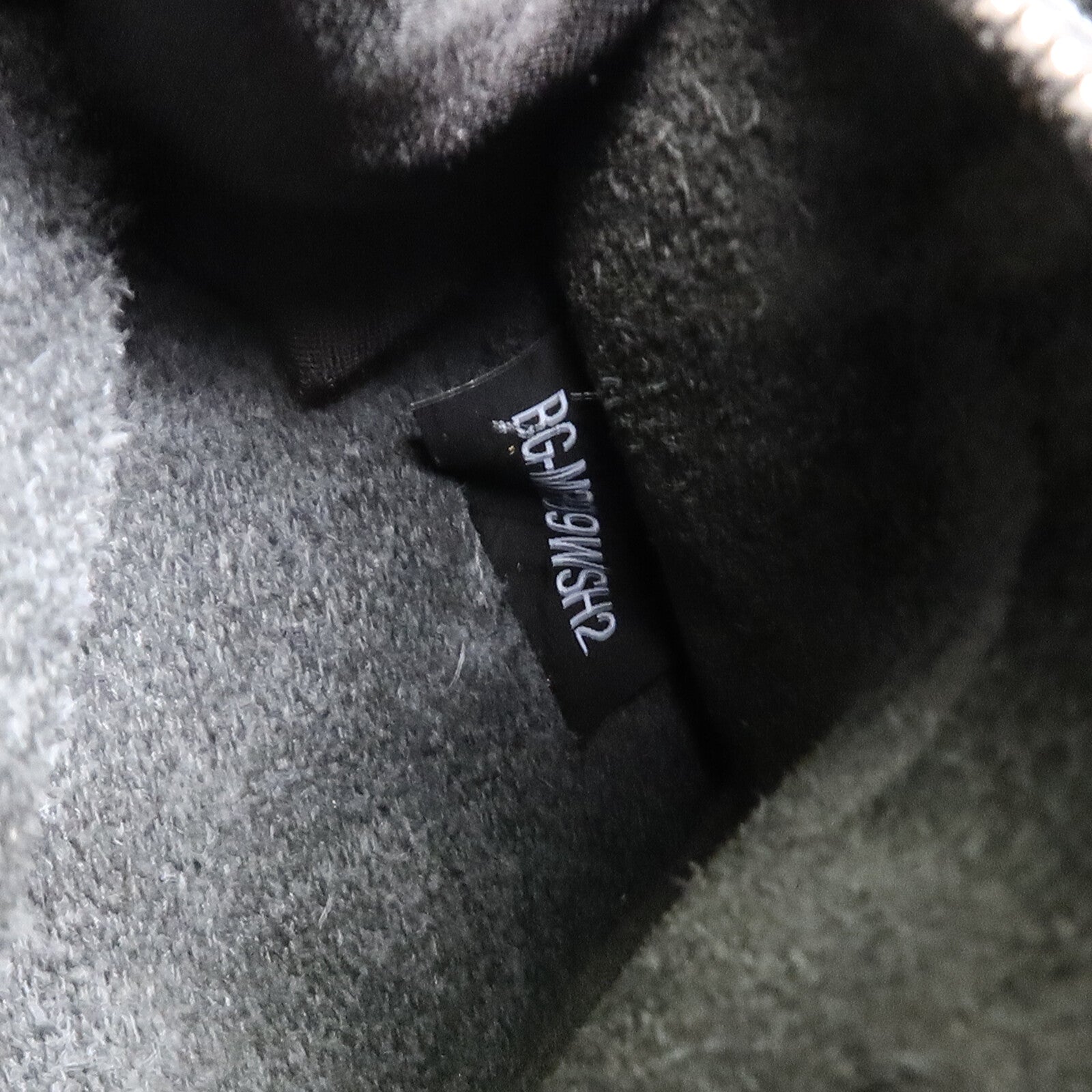 Valentino 牛皮皮革Rockstud Clutch手拿包