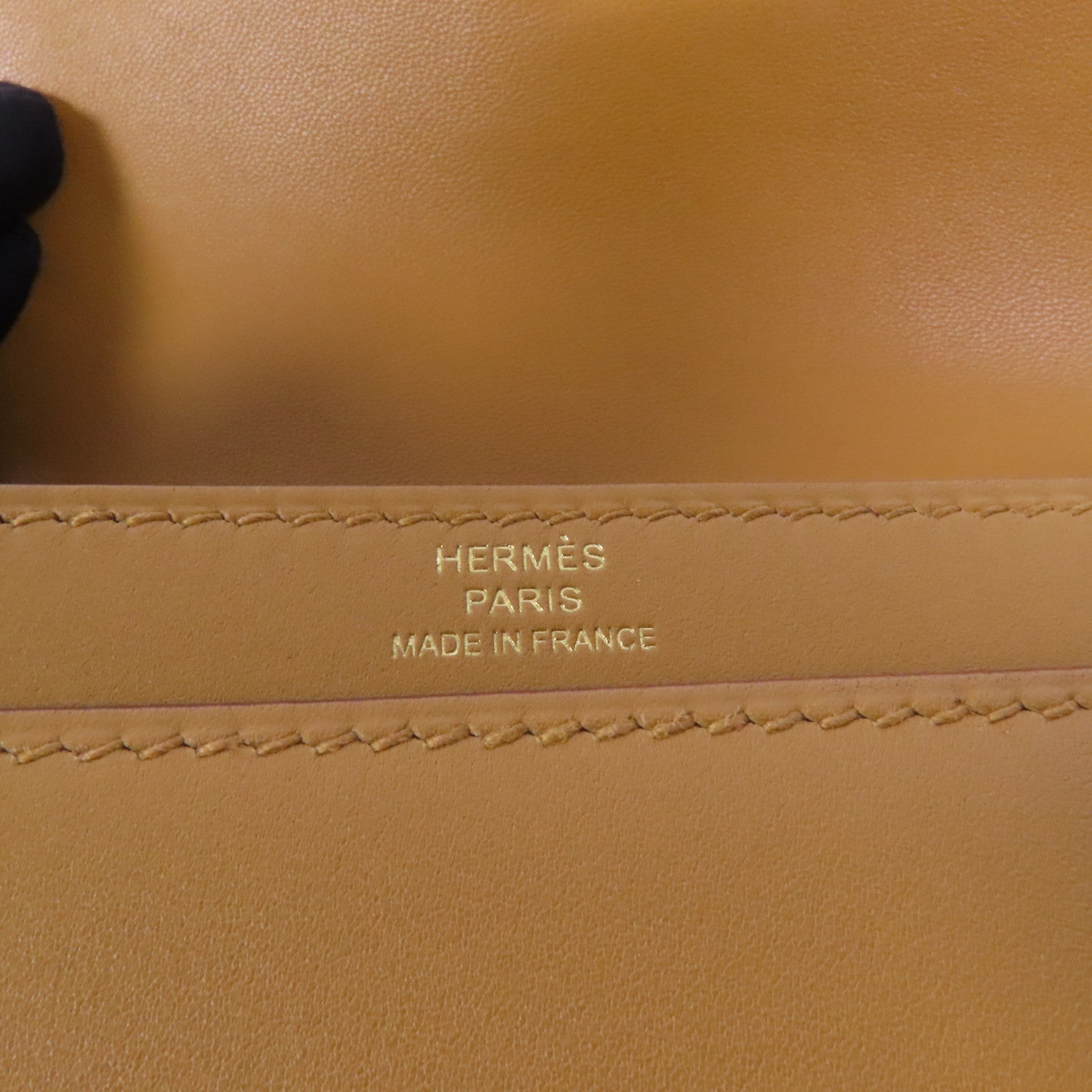 HERMES Tadelakt皮革Verrou Mini金扣鏈帶肩背袋Sesame