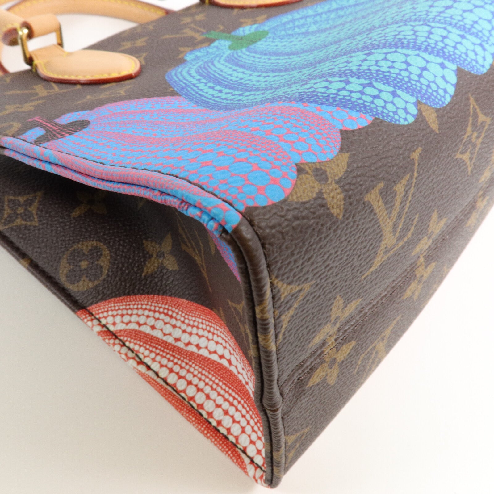 LOUIS VUITTON Monogram LV x YK OnTheGo PM手挽肩背兩用袋
