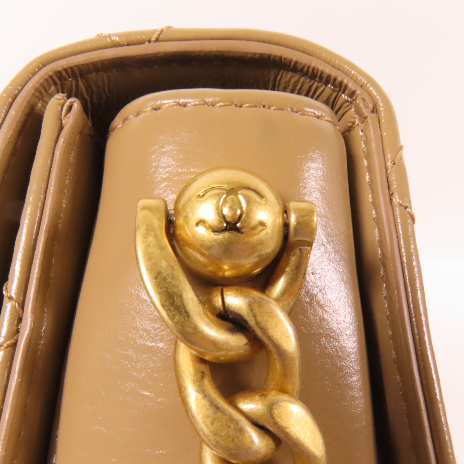 CHANEL 牛皮皮革Chain Shoulder金扣鏈帶肩背袋