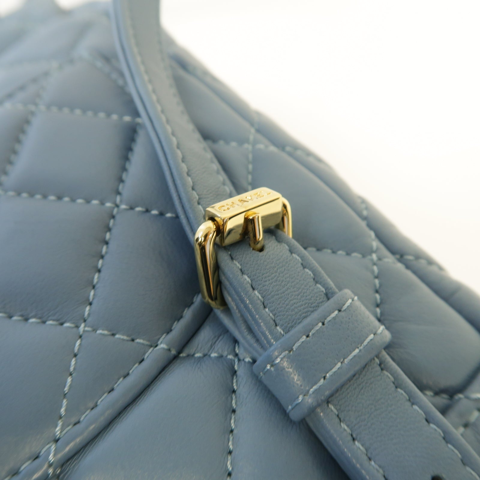 CHANEL 菱格牛皮皮革Backpack金扣背包藍色