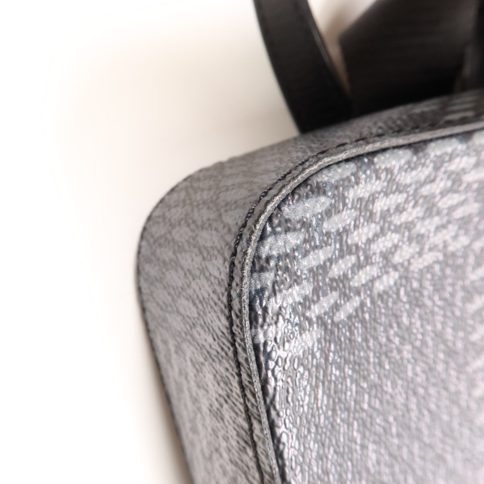 LOUIS VUITTON Damier Graphite Trio Messenger銀扣肩背袋