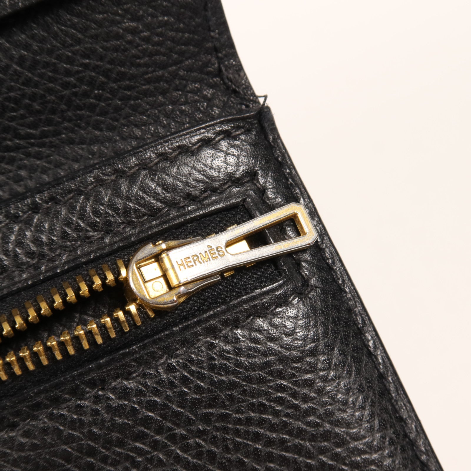HERMES Epsom皮革Bearn Wallet金扣長錢包Noir