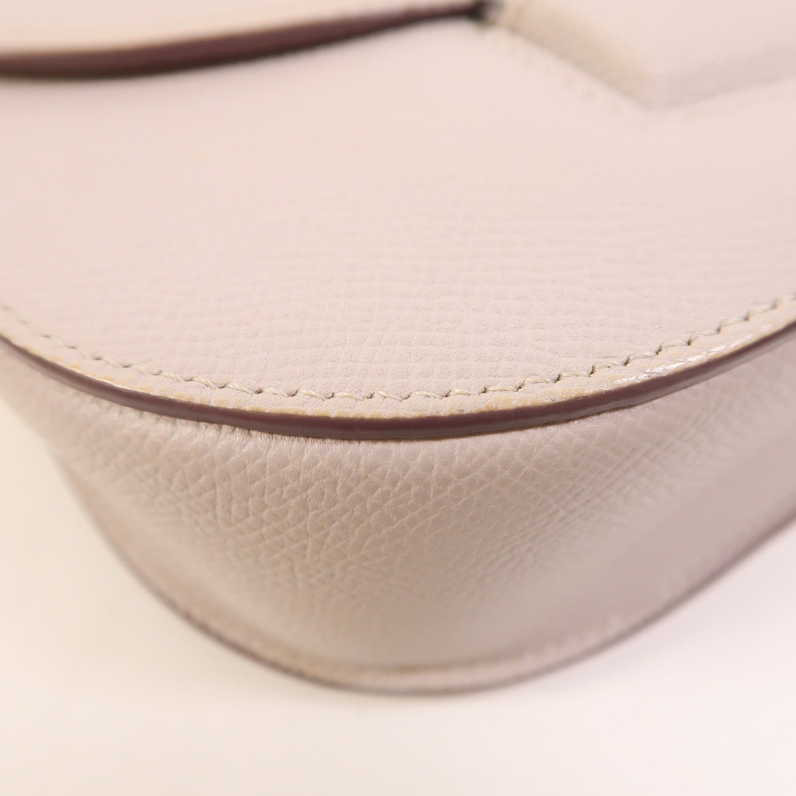 CELINE 【激減優惠】牛皮皮革Trotteur銀扣肩背袋