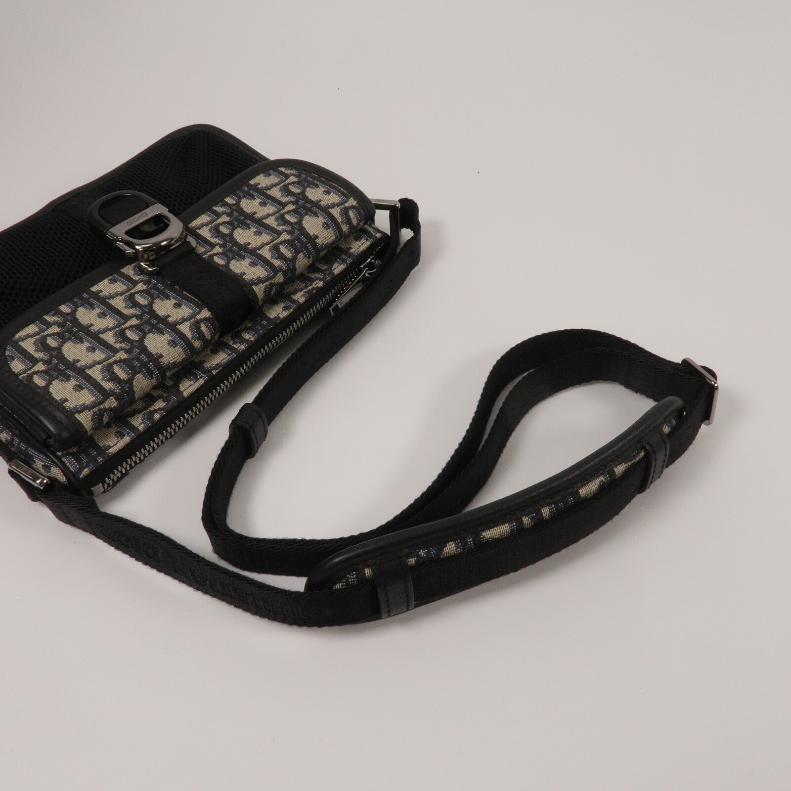 Dior 帆布Mini Dior 8肩背袋