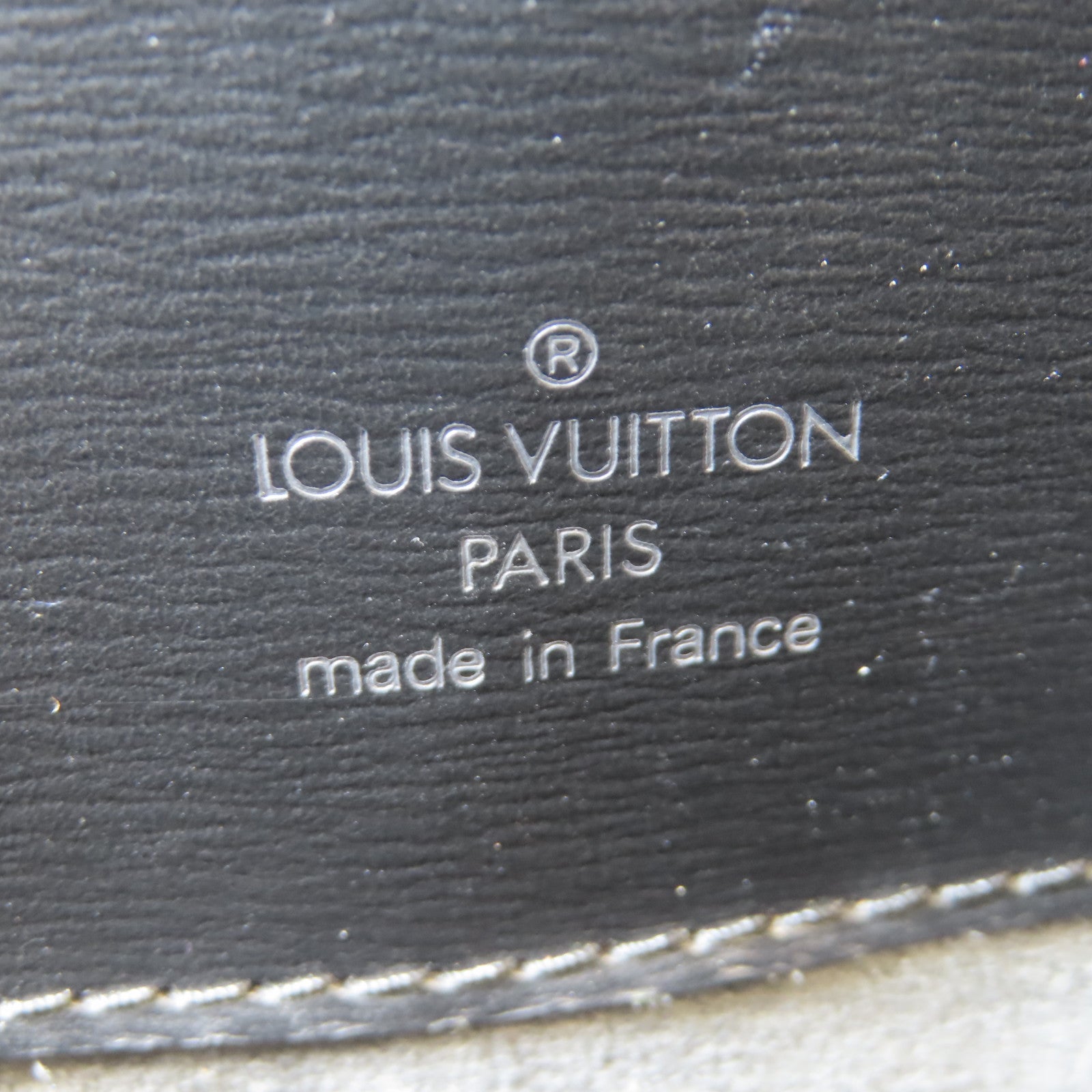 LOUIS VUITTON Epi Cluny金扣肩背袋黑色