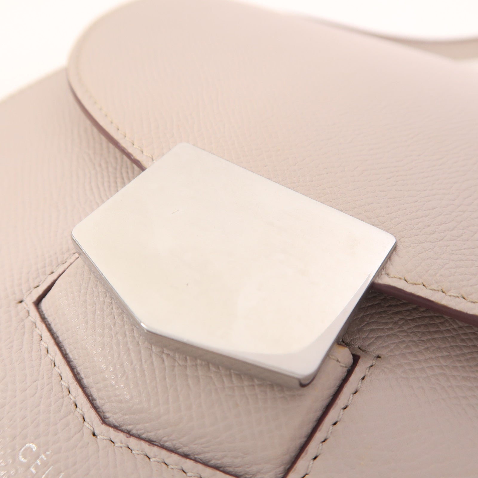 CELINE 【激減優惠】牛皮皮革Trotteur銀扣肩背袋
