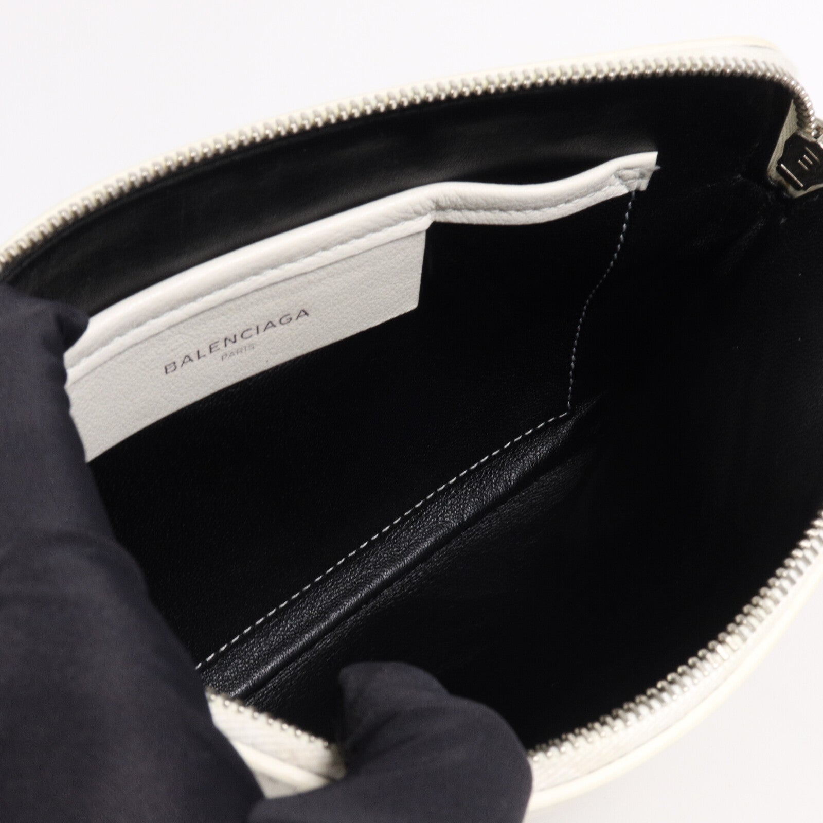 BALENCIAGA 牛皮皮革Everyday Pouch M手拿包