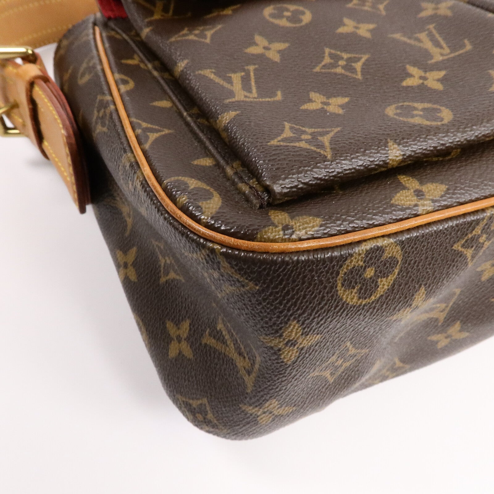 LOUIS VUITTON Monogram Viva Cite GM肩背袋