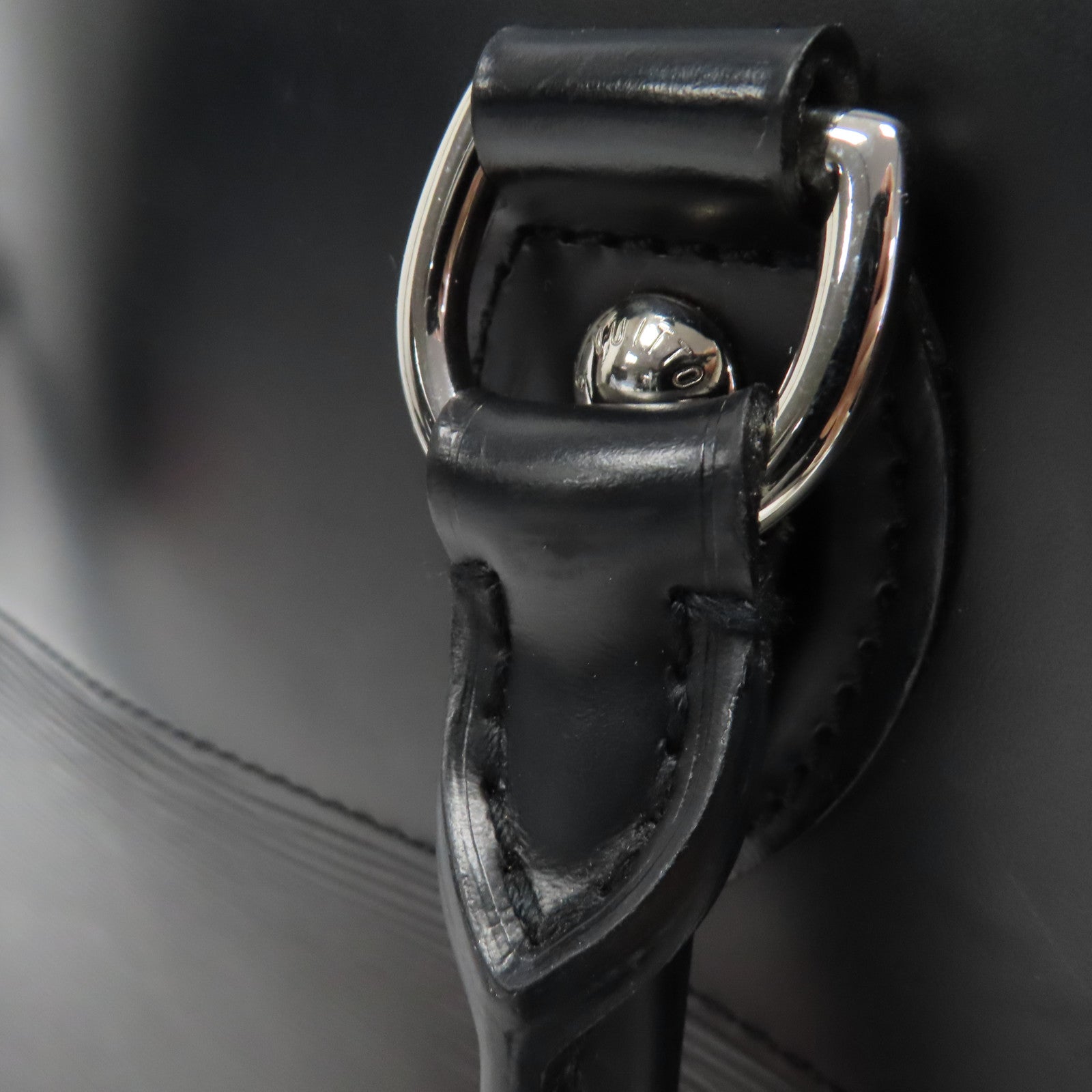 LOUIS VUITTON Epi Passy PM銀扣手挽袋黑色