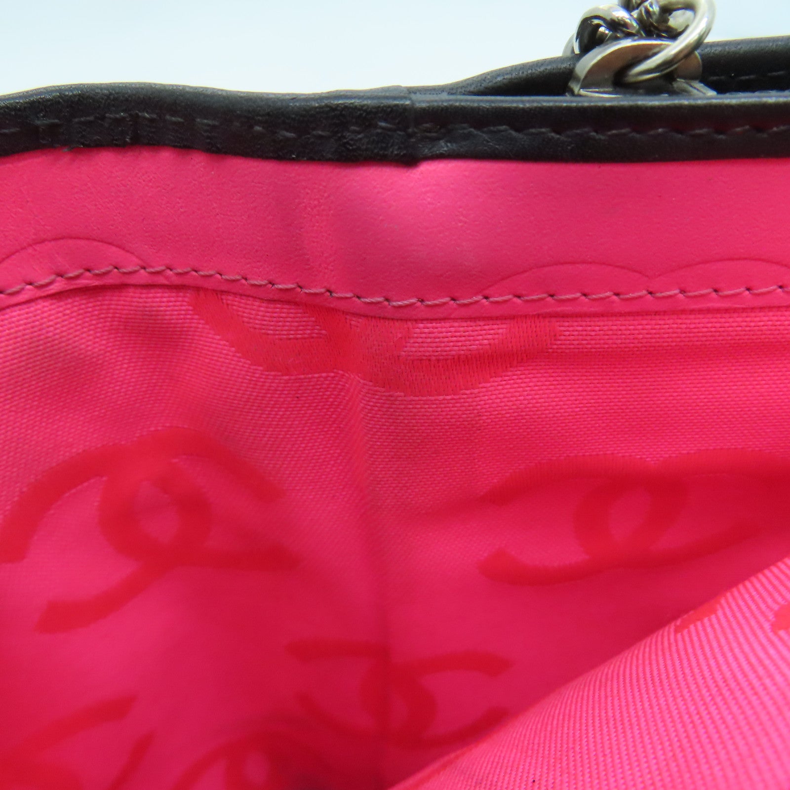 CHANEL 菱格牛皮皮革Combon Wallet钱包黑色