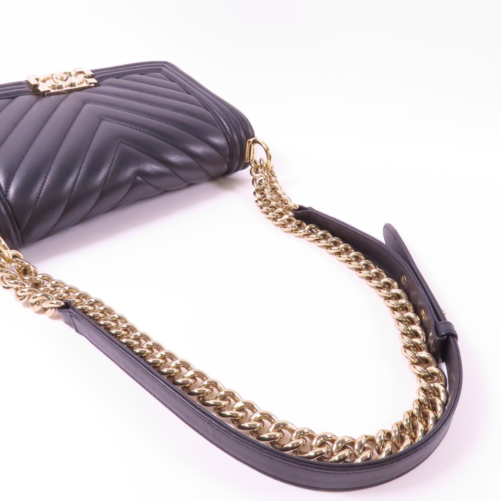 CHANEL 【激減優惠】斜紋羊皮皮革Boy 25金扣鏈帶肩背袋黑色