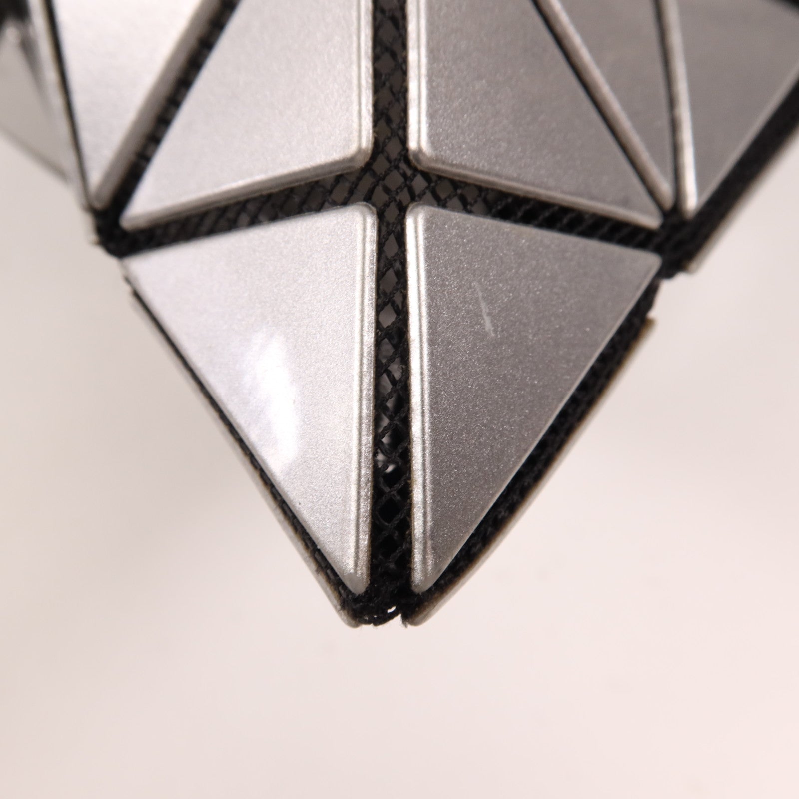 BAO BAO ISSEYMIYAKE PVC Shoulder Bag銀扣肩背袋