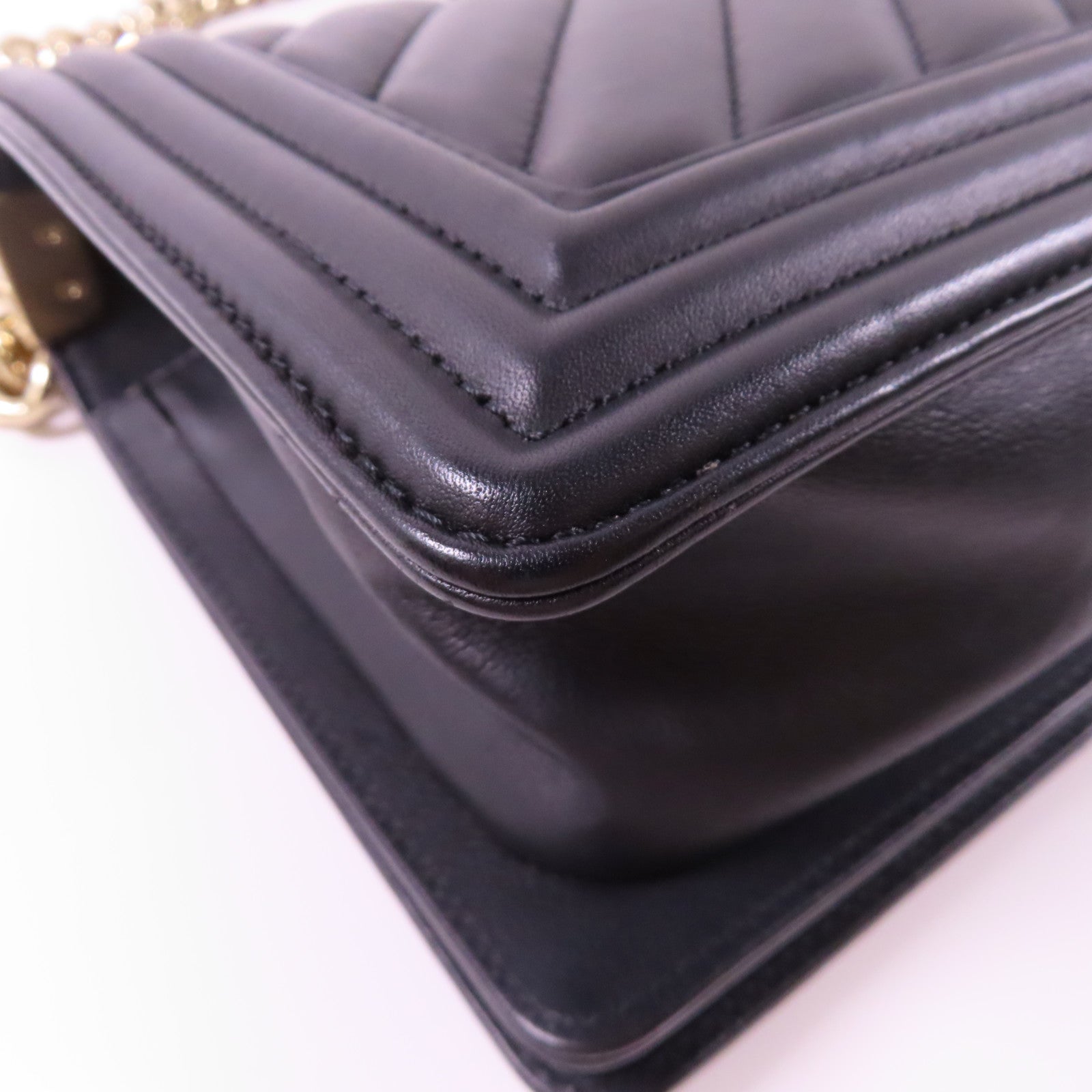 CHANEL 【激減優惠】斜紋羊皮皮革Boy 25金扣鏈帶肩背袋黑色