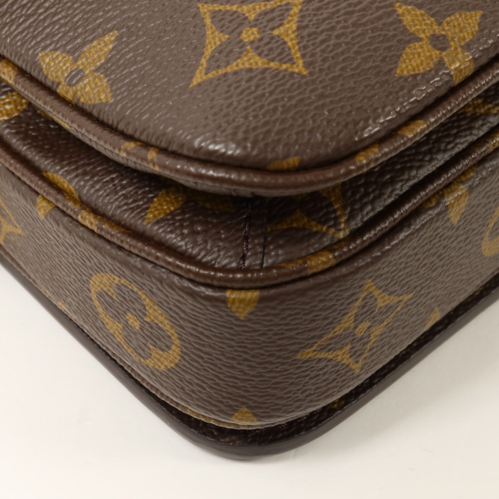 LOUIS VUITTON Monogram Pochette Metis East West手挽肩背兩用袋