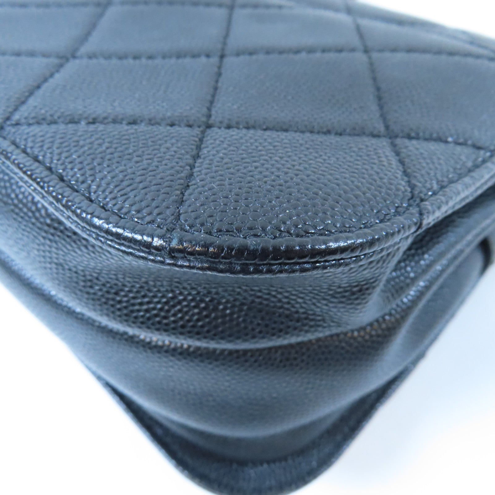 CHANEL 菱格Caviar皮革Chain Flap Bag金扣鏈帶肩背袋黑色