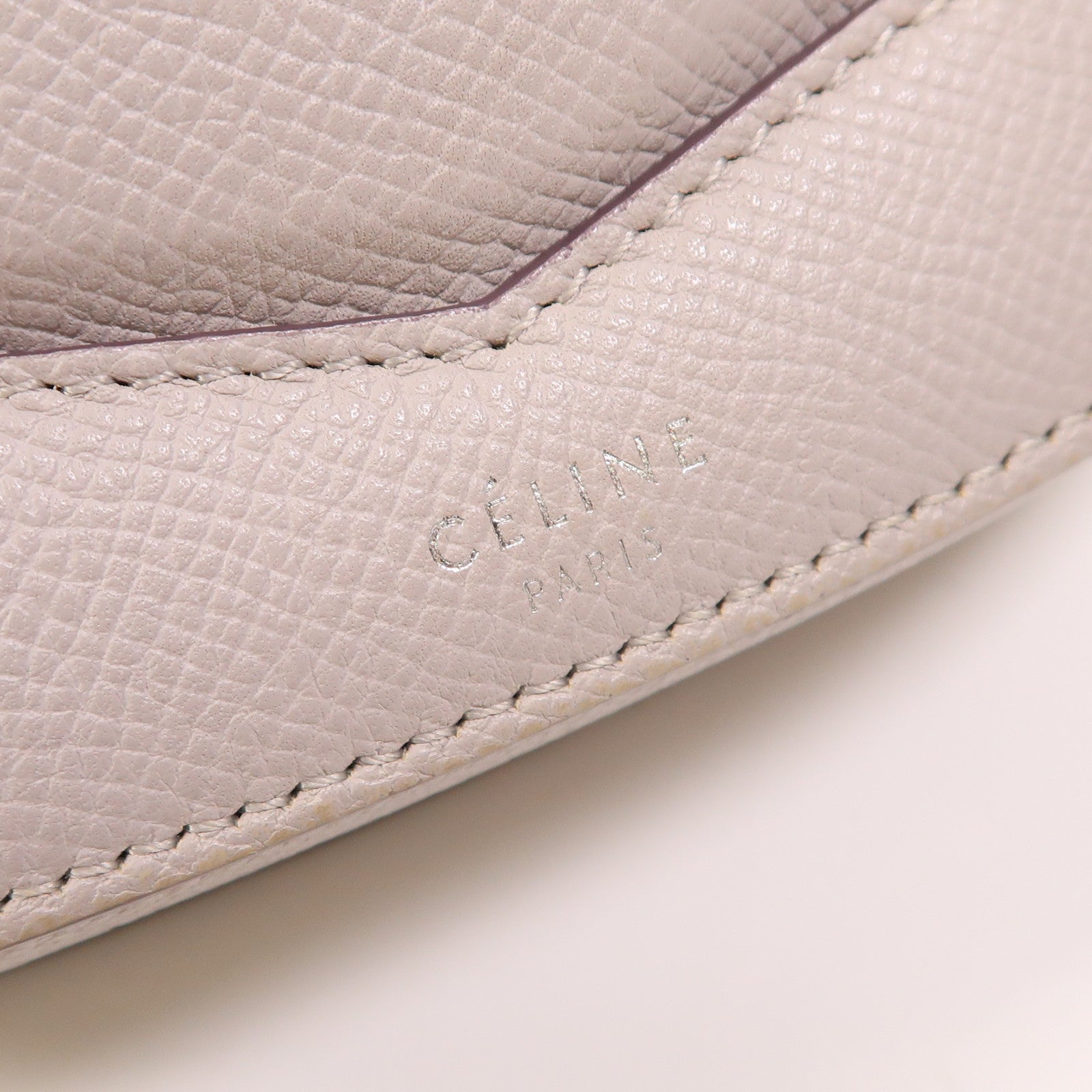 CELINE 【激減優惠】牛皮皮革Trotteur銀扣肩背袋