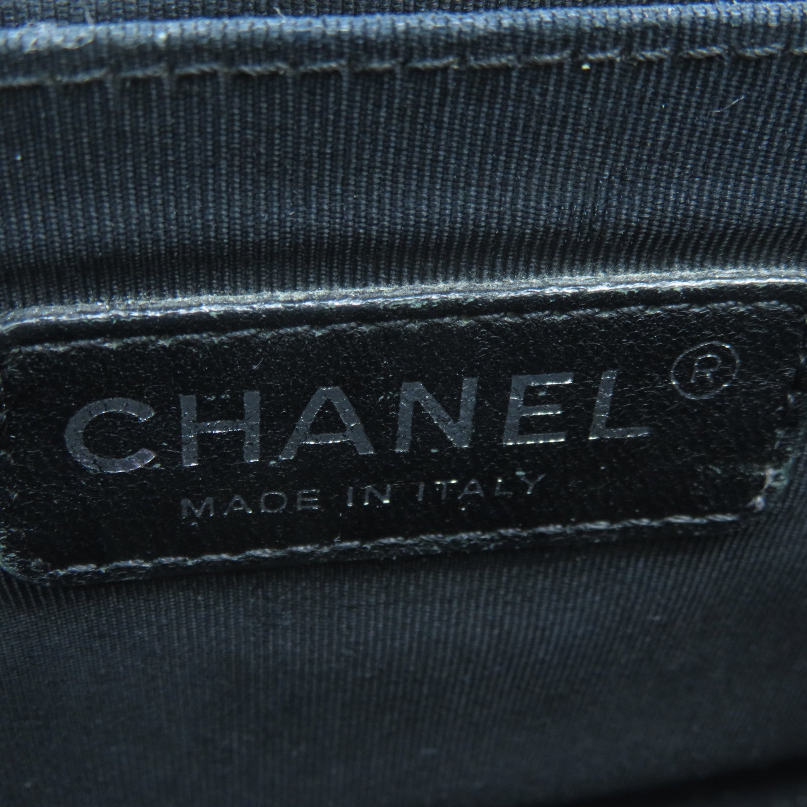 CHANEL 【清倉大減價】菱格漆皮皮革Boy Chanel 25cm銀扣鏈帶肩背袋金色/銀色