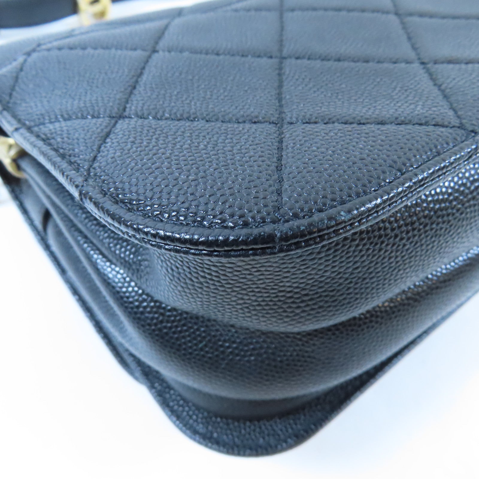 CHANEL 菱格Caviar皮革Chain Flap Bag金扣鏈帶肩背袋黑色