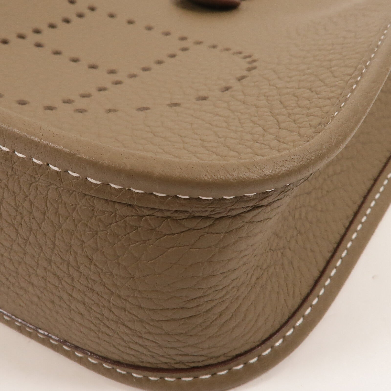 HERMES Clemence皮革Evelyne TPM肩背袋Etoupe