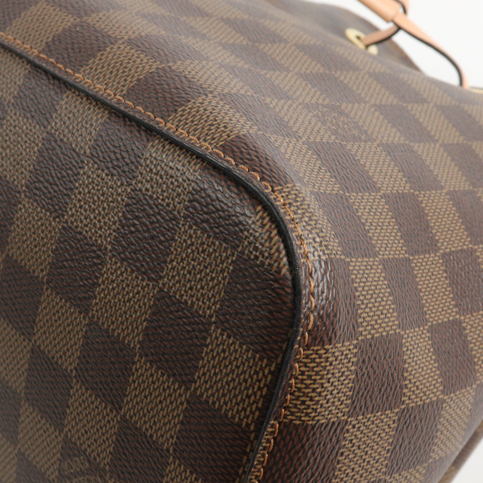 LOUIS VUITTON Damier NeoNoe肩背袋