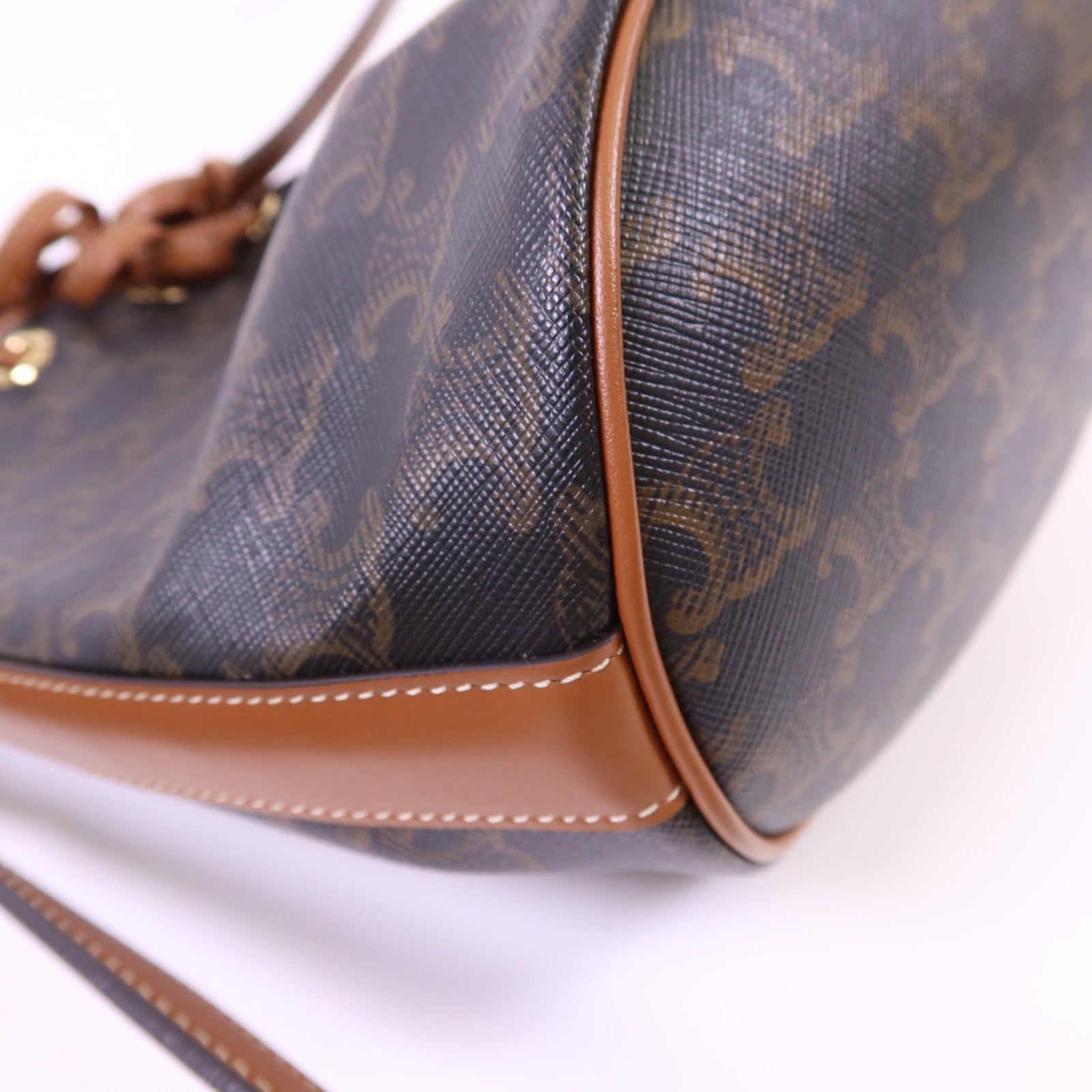 CELINE 塗層帆布Triomphe Drawstring Small Bucket金扣肩背袋