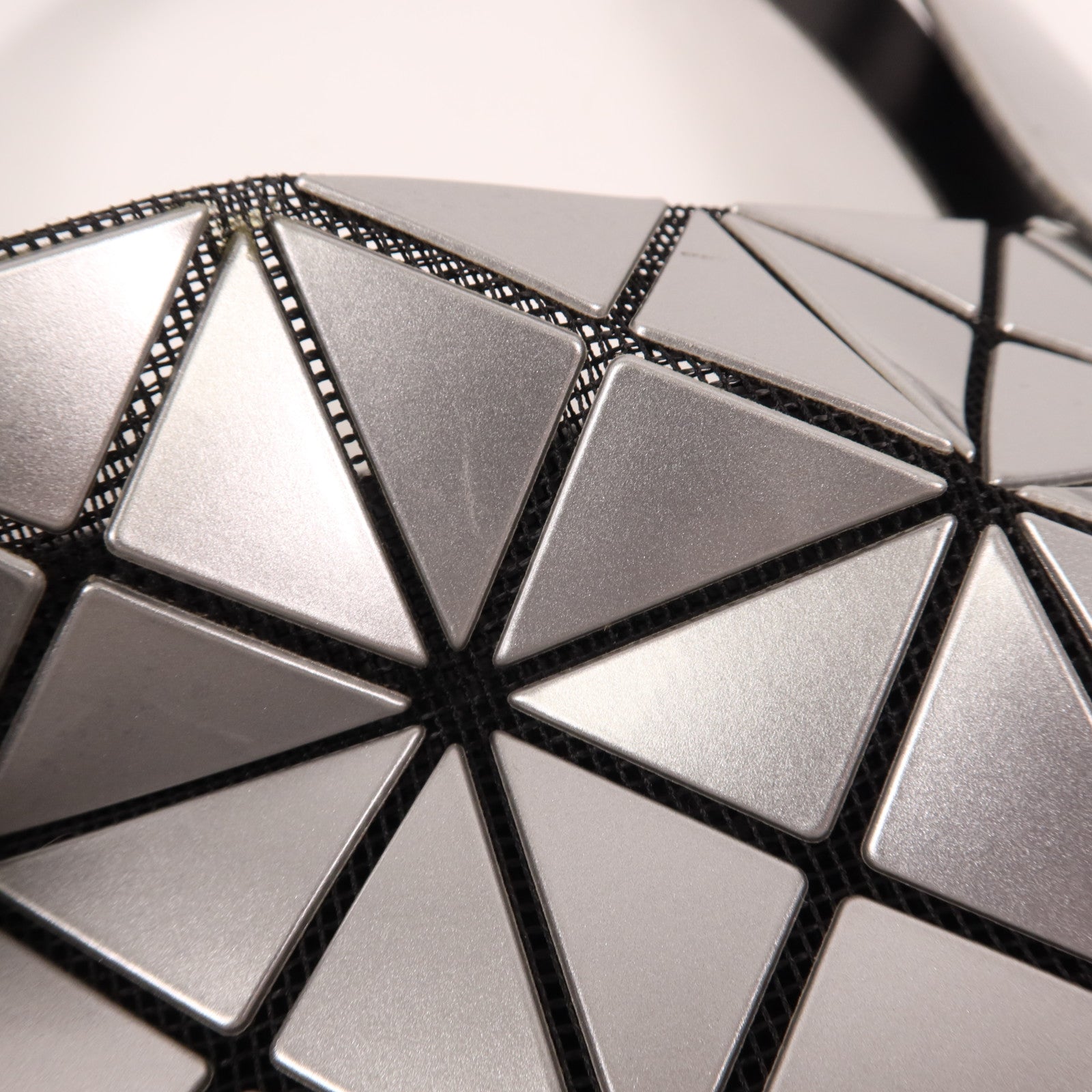 BAO BAO ISSEYMIYAKE PVC Shoulder Bag銀扣肩背袋