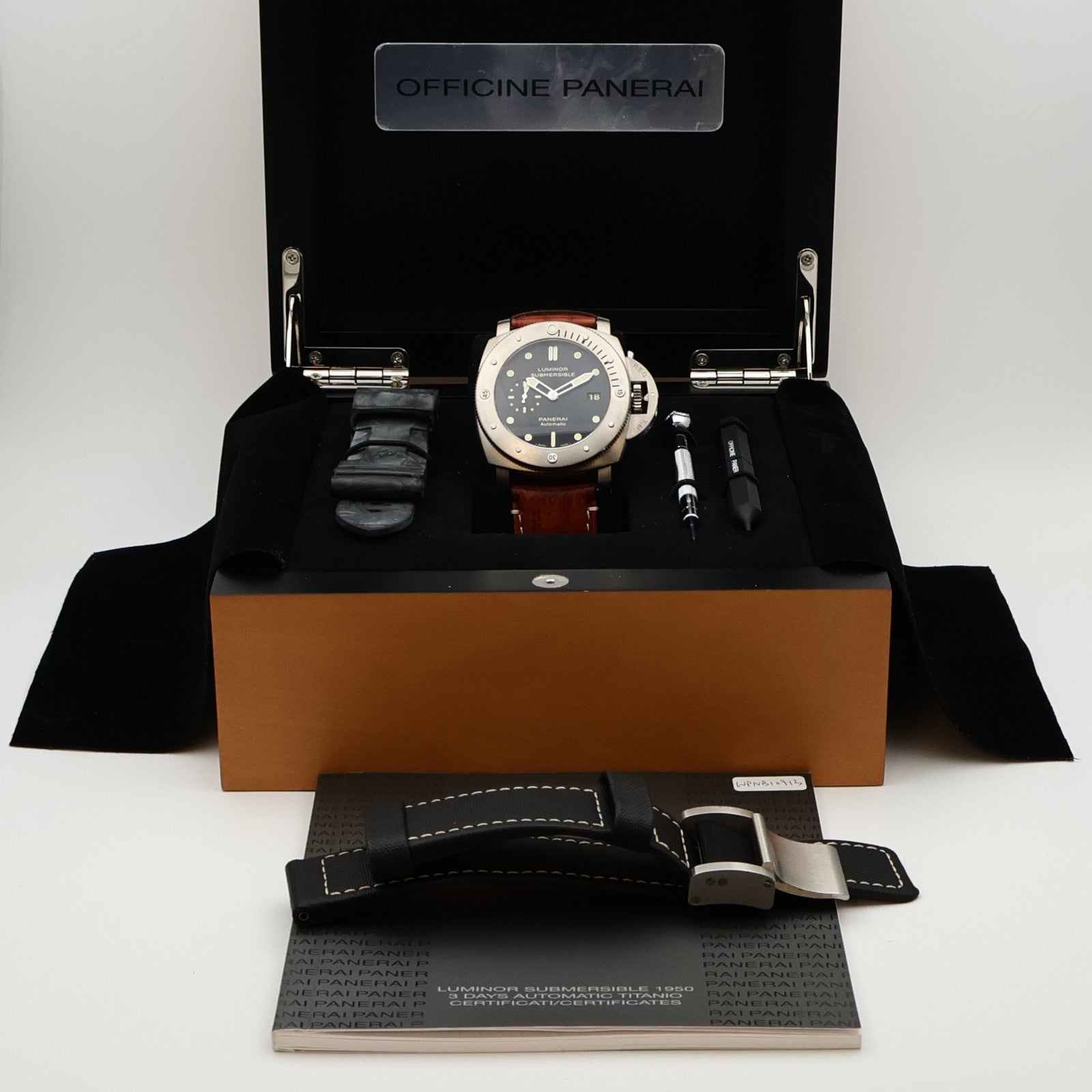 PANERAI Luminor Submersible 1950 PAM00305