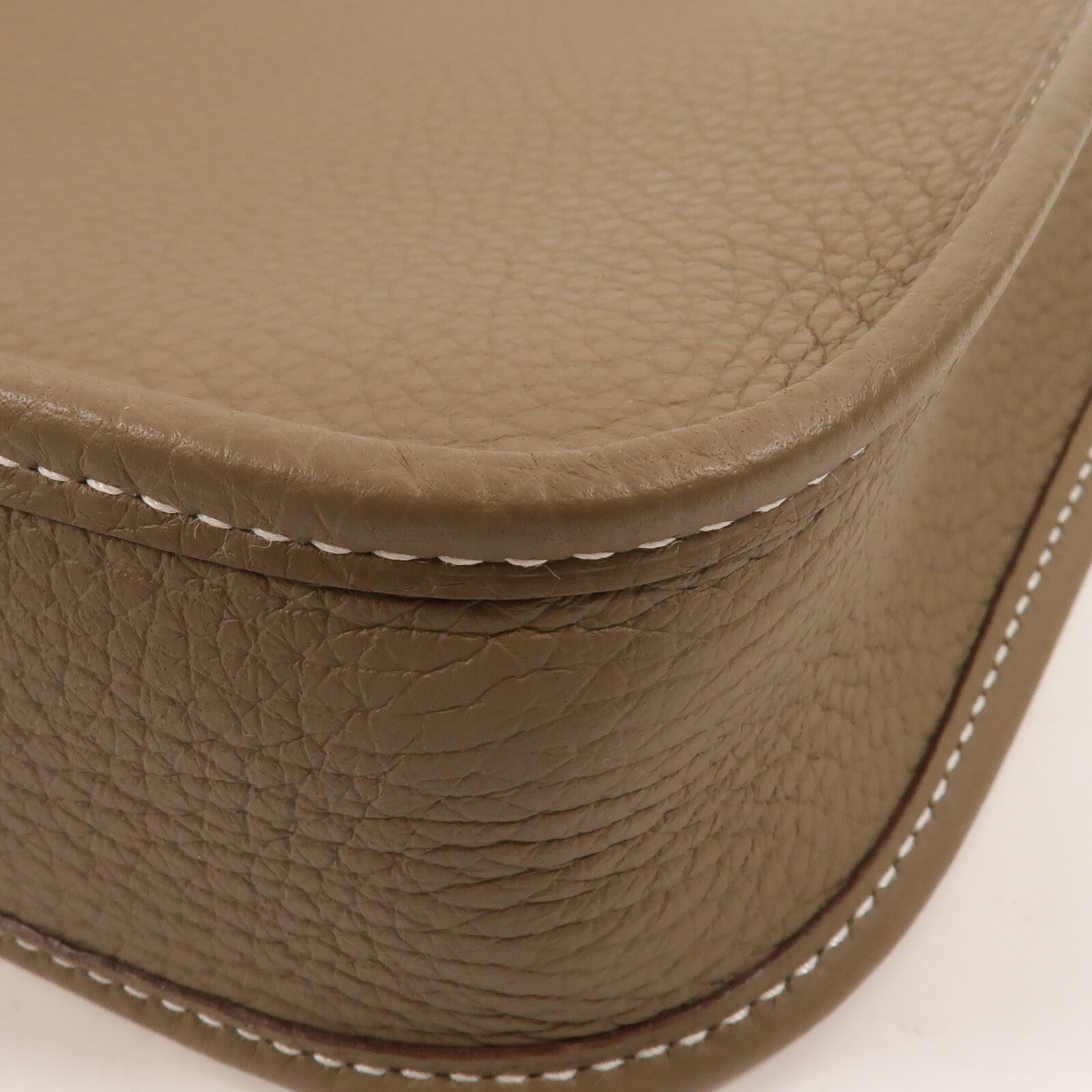 HERMES Clemence皮革Evelyne TPM肩背袋Etoupe