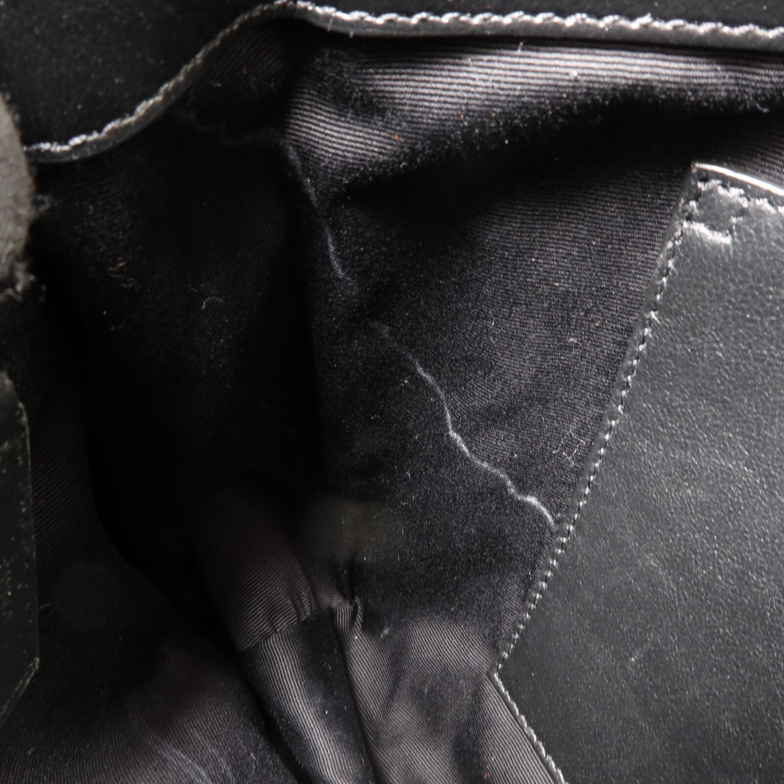 SAINT LAURENT 牛皮皮革Niki Medium鏈帶肩背袋