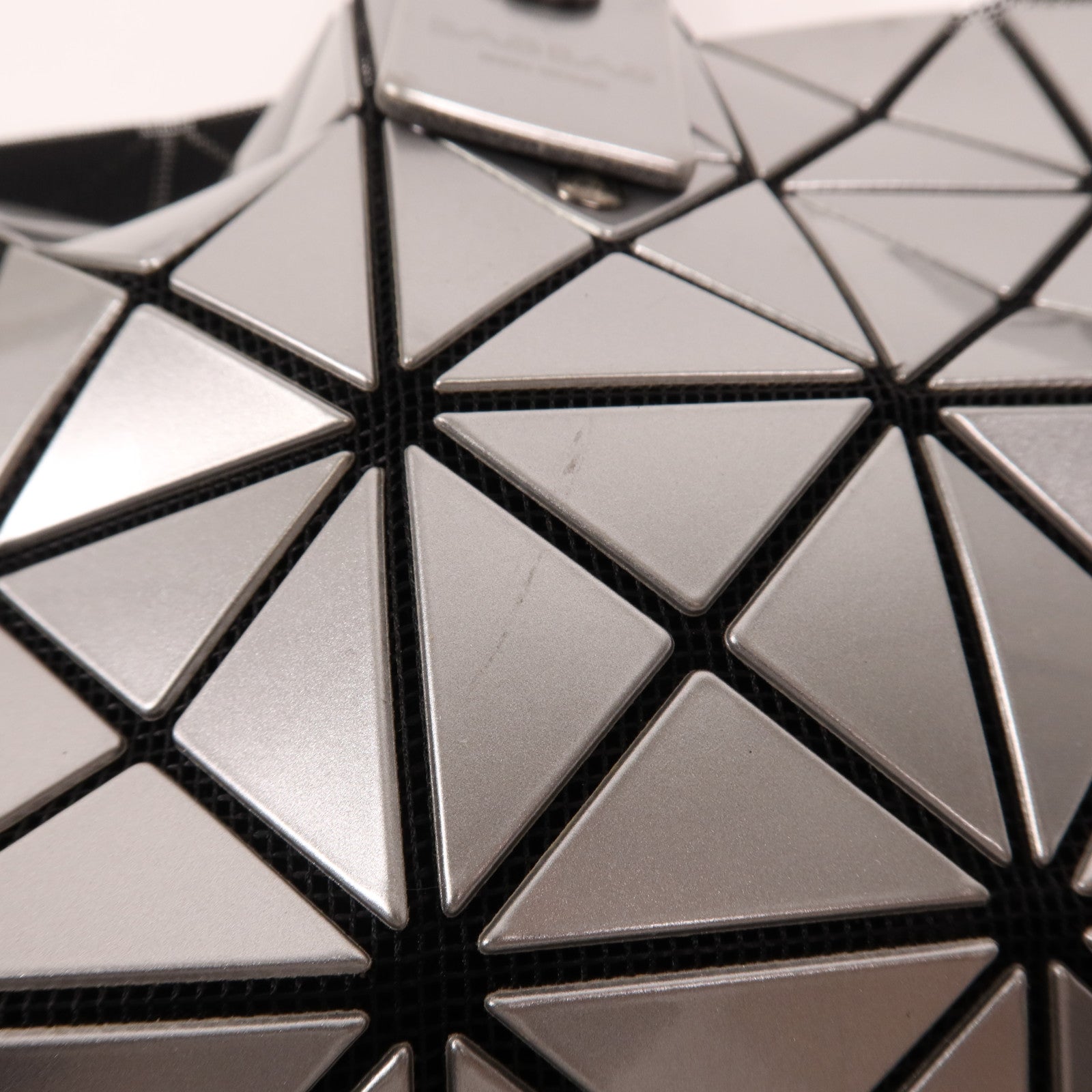 BAO BAO ISSEYMIYAKE PVC Shoulder Bag銀扣肩背袋