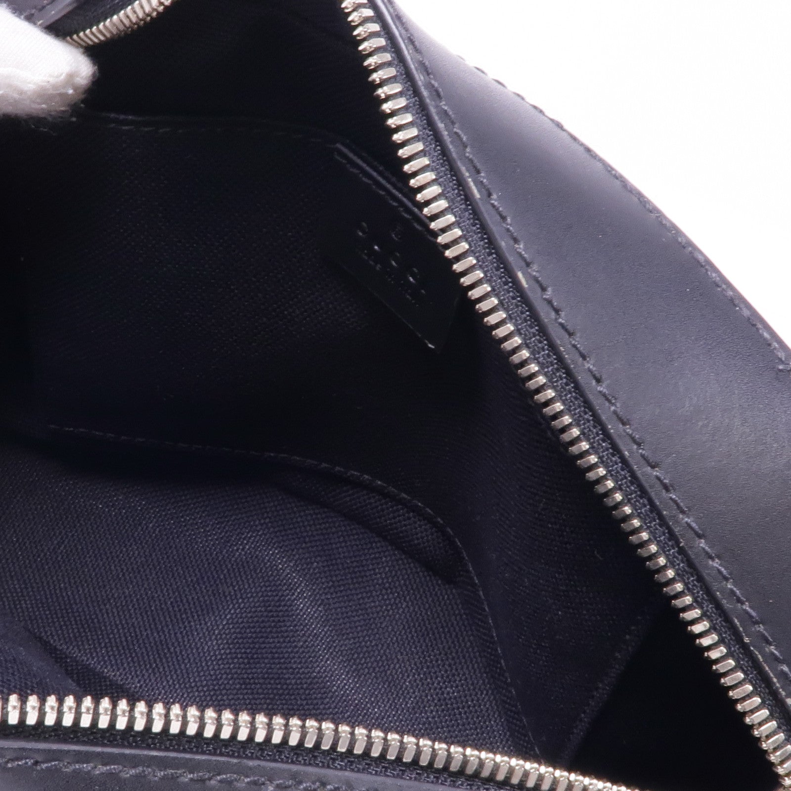 GUCCI 塗層帆布GG Supreme Shoulder Bag銀扣肩背袋