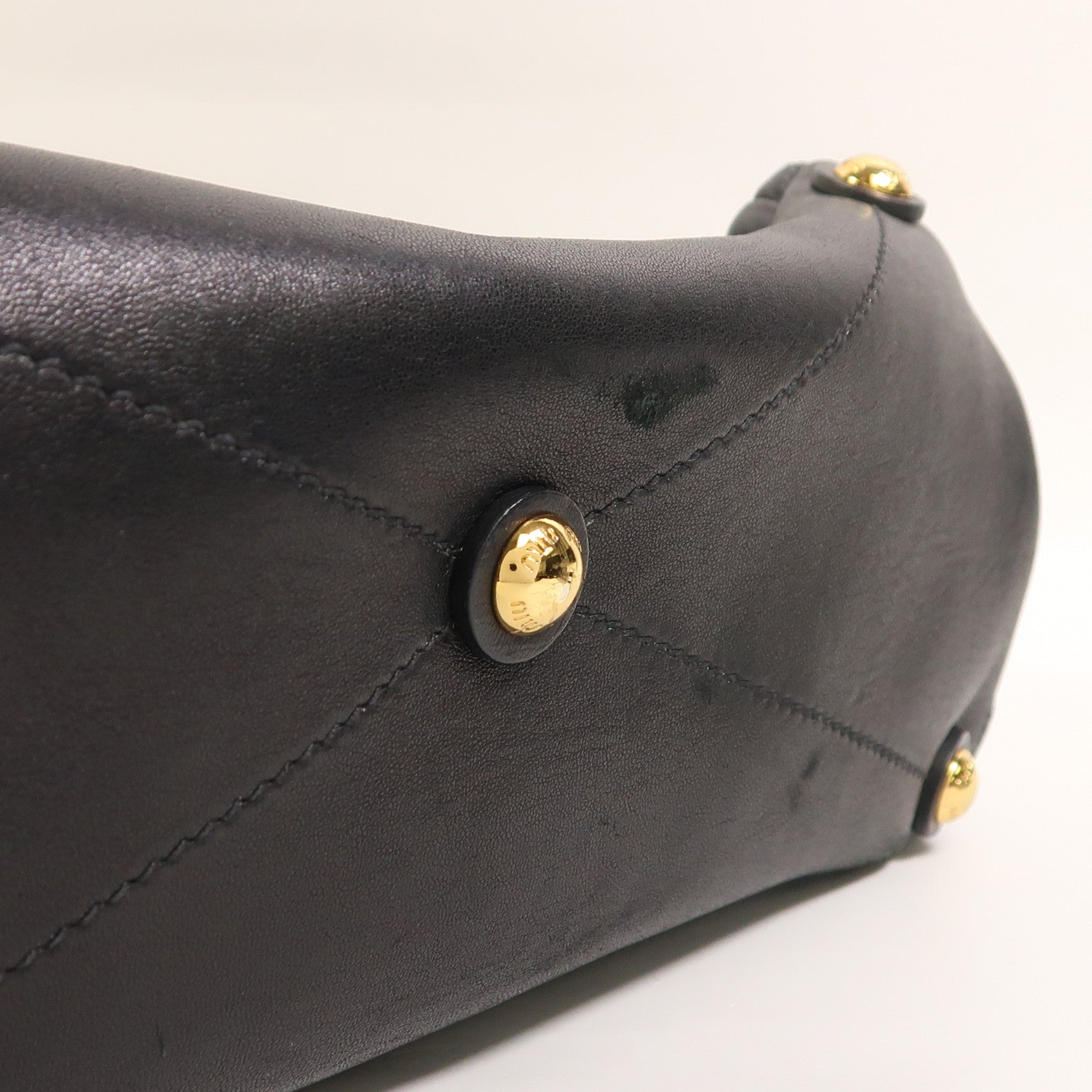 Miu Miu 羊皮皮革2 Way Shoulder金扣手挽肩背兩用袋