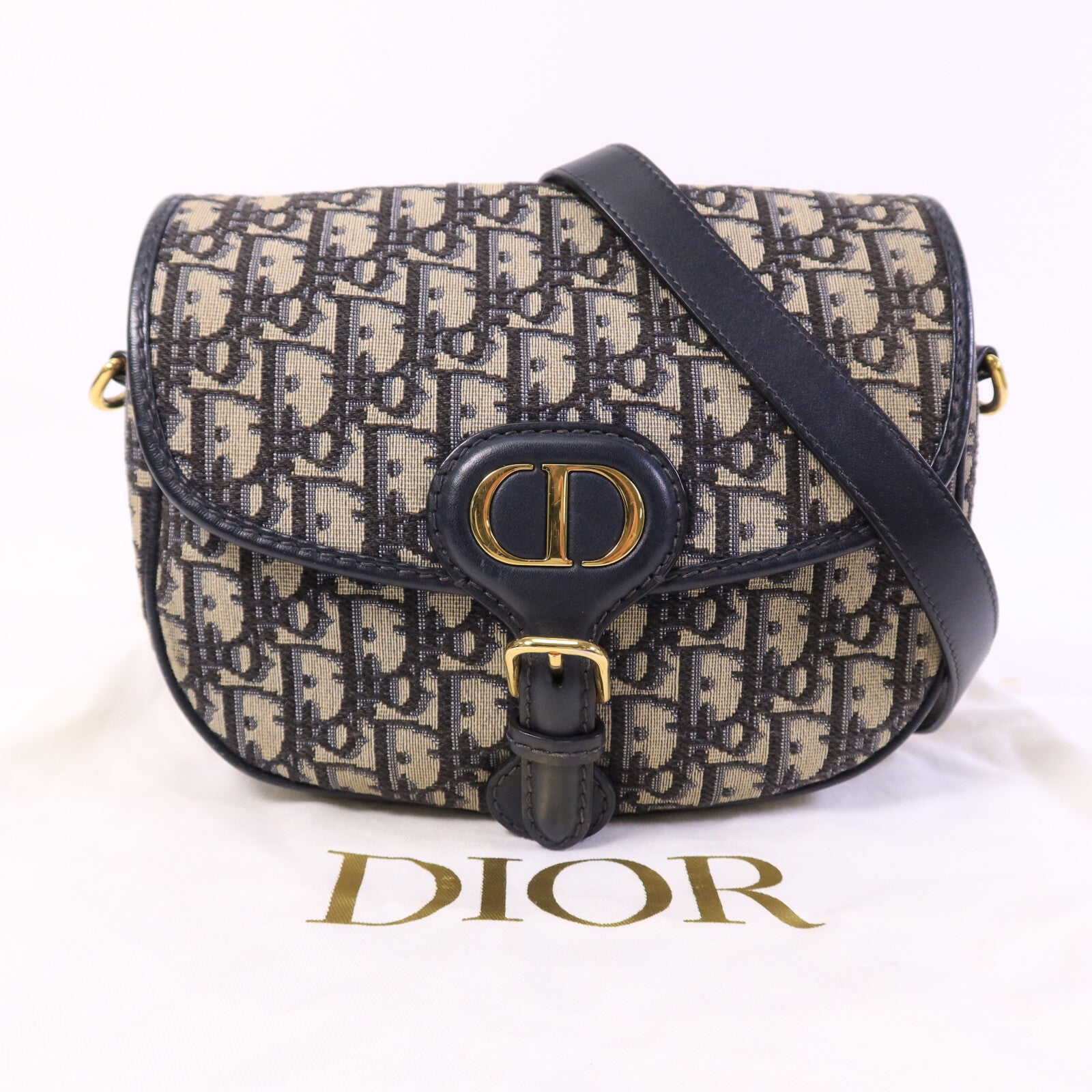 Dior 帆布Bobby Medium金扣肩背袋