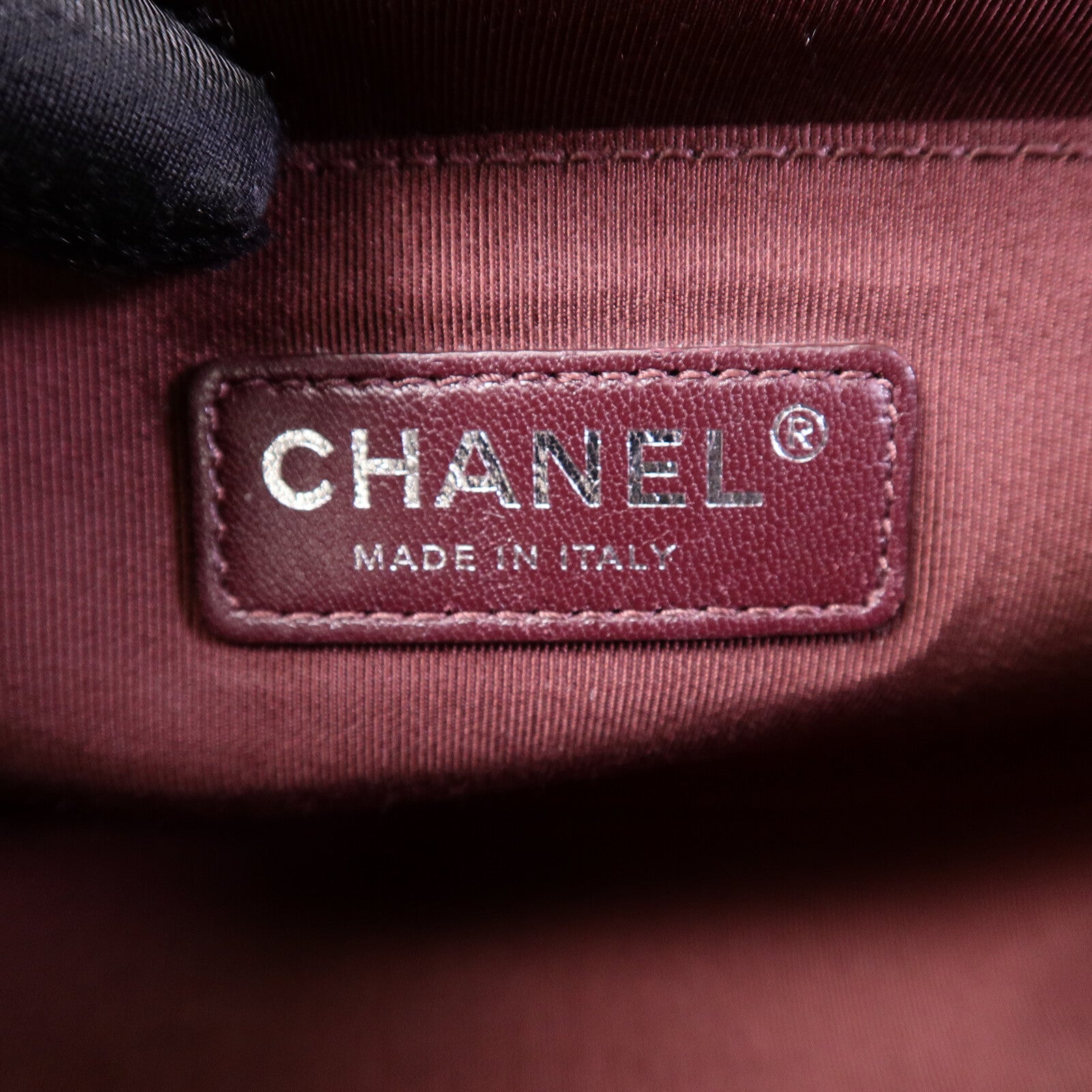 CHANEL 牛皮皮革Boy 25鏈帶肩背袋