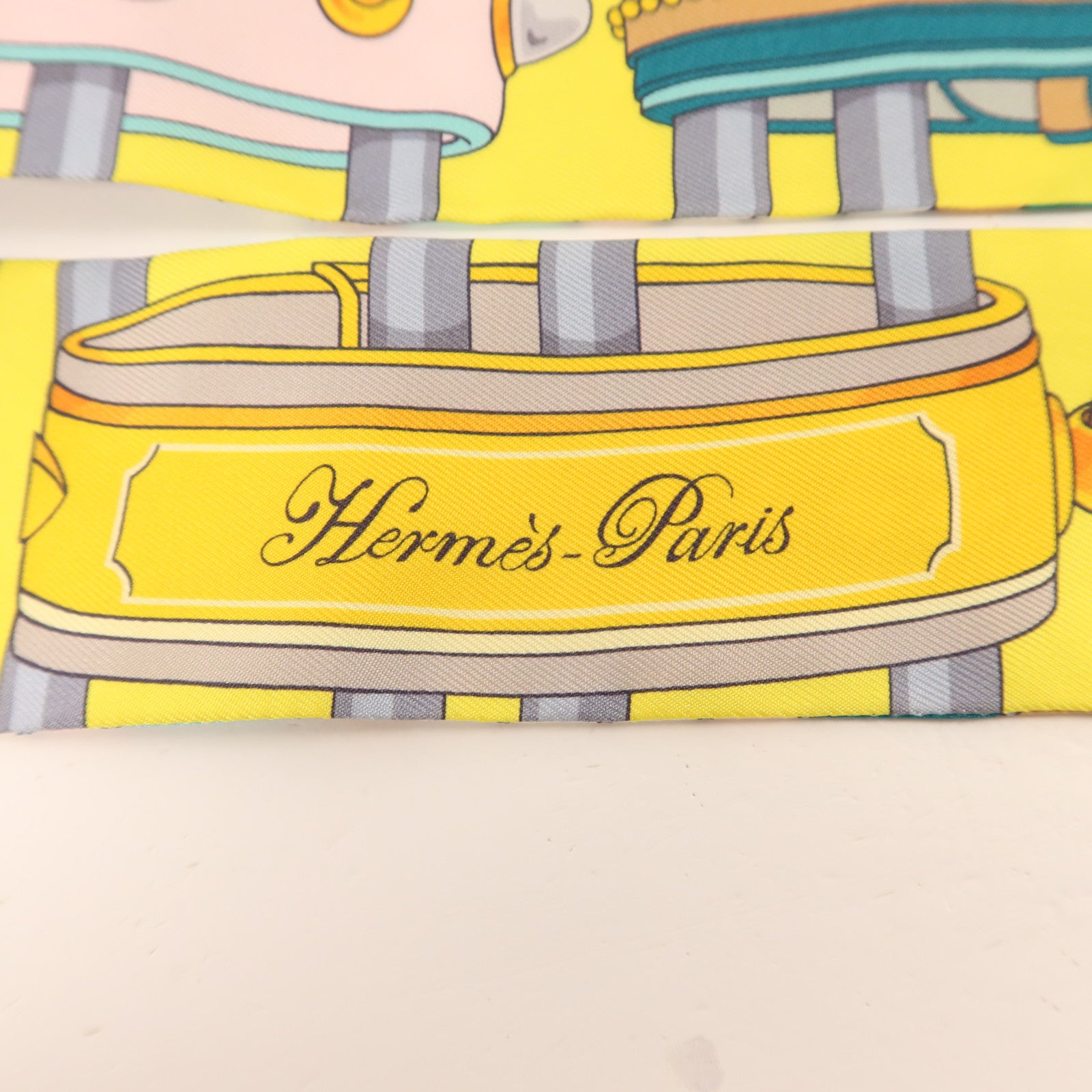 HERMES 絲質Twilly絲巾