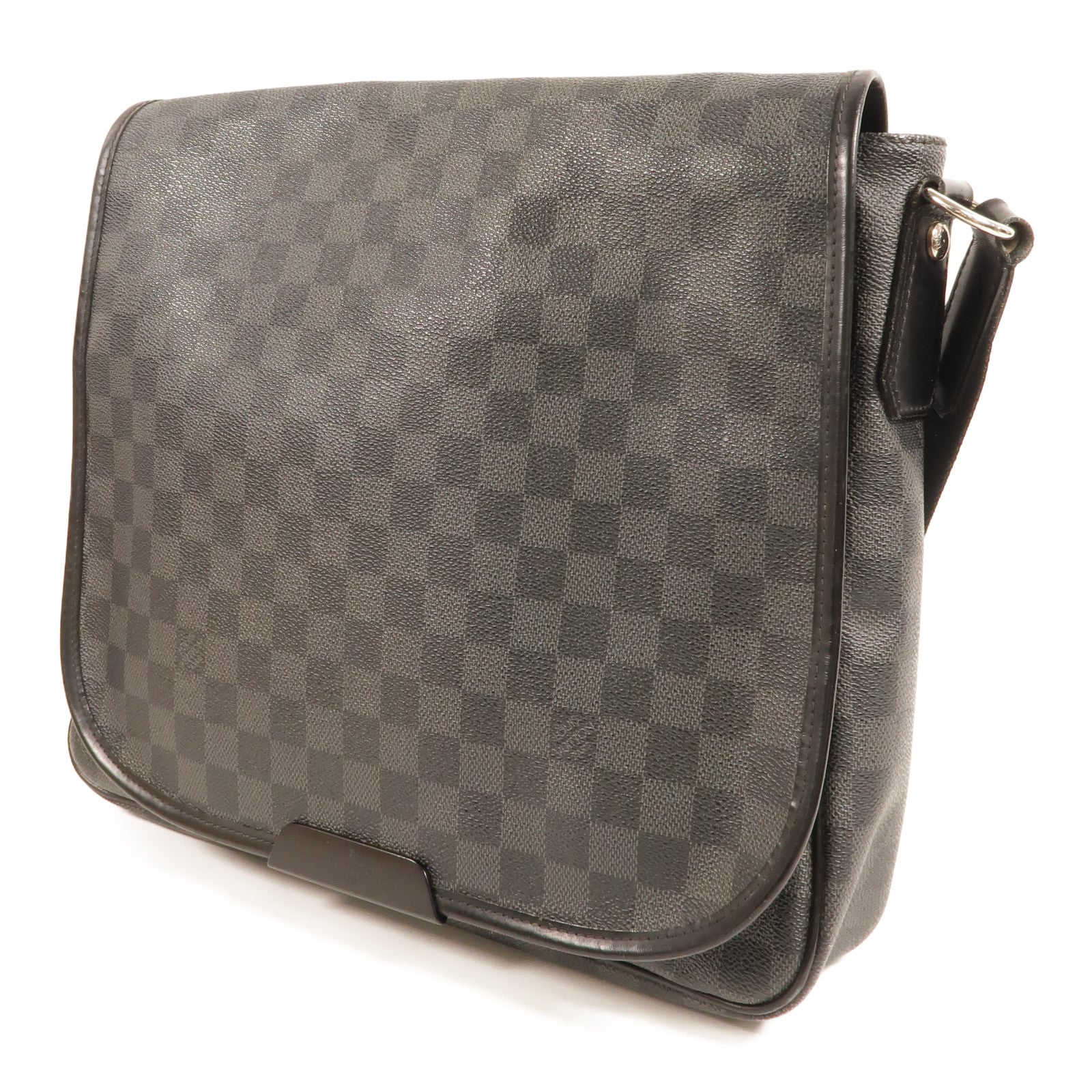 LOUIS VUITTON Damier Graghite Daniel MM銀扣肩背袋
