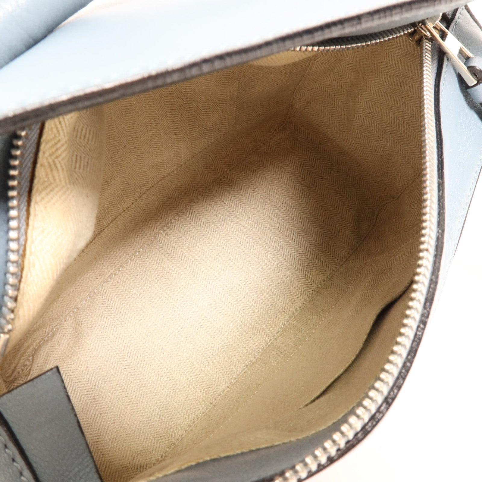 LOEWE 牛皮皮革Puzzle Small銀扣手挽肩背兩用袋