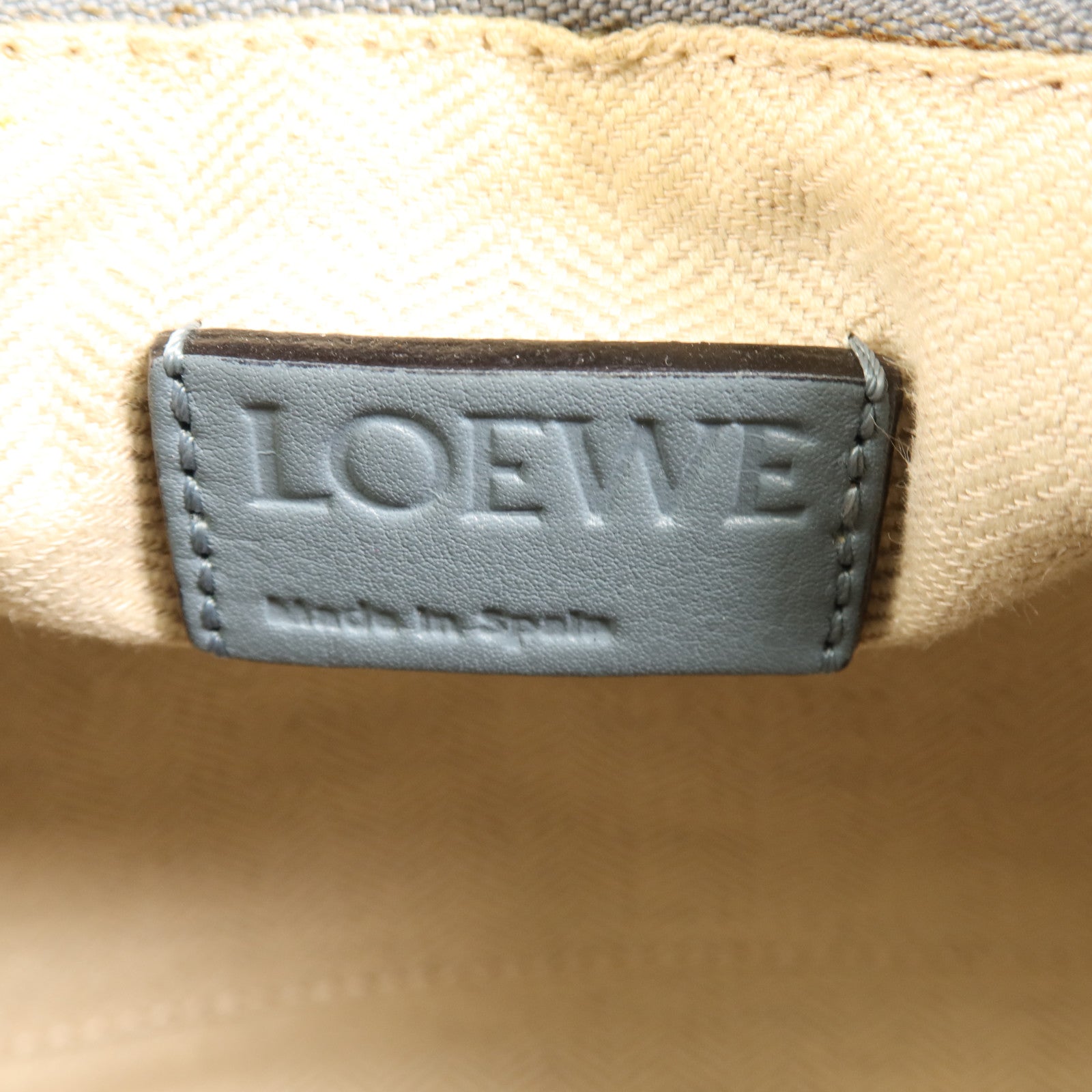 LOEWE 牛皮皮革Puzzle Small銀扣手挽肩背兩用袋