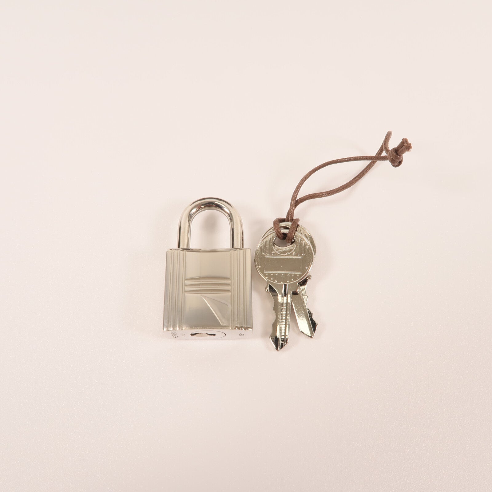 HERMES Clemence皮革Picotin PM銀扣手挽袋Etain