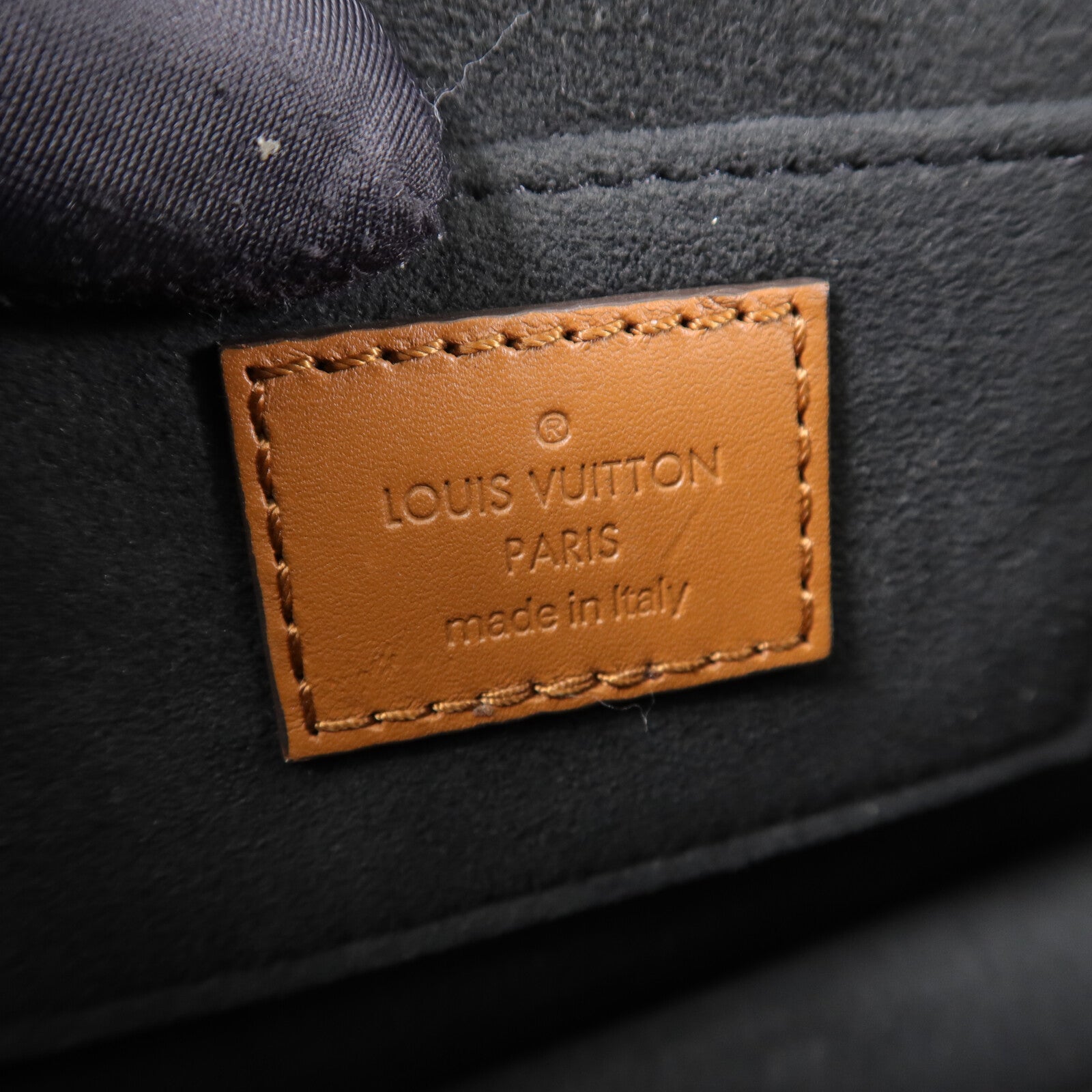 LOUIS VUITTON Monogram Reverse Mini Dauphine肩背袋