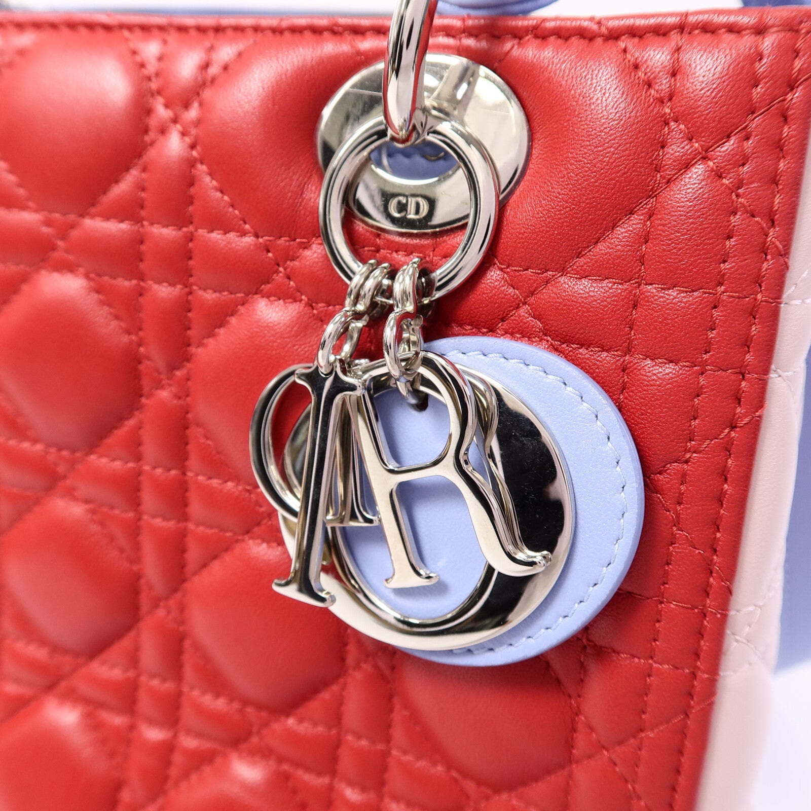 Dior 牛皮皮革Lady Dior Medium手挽肩背兩用