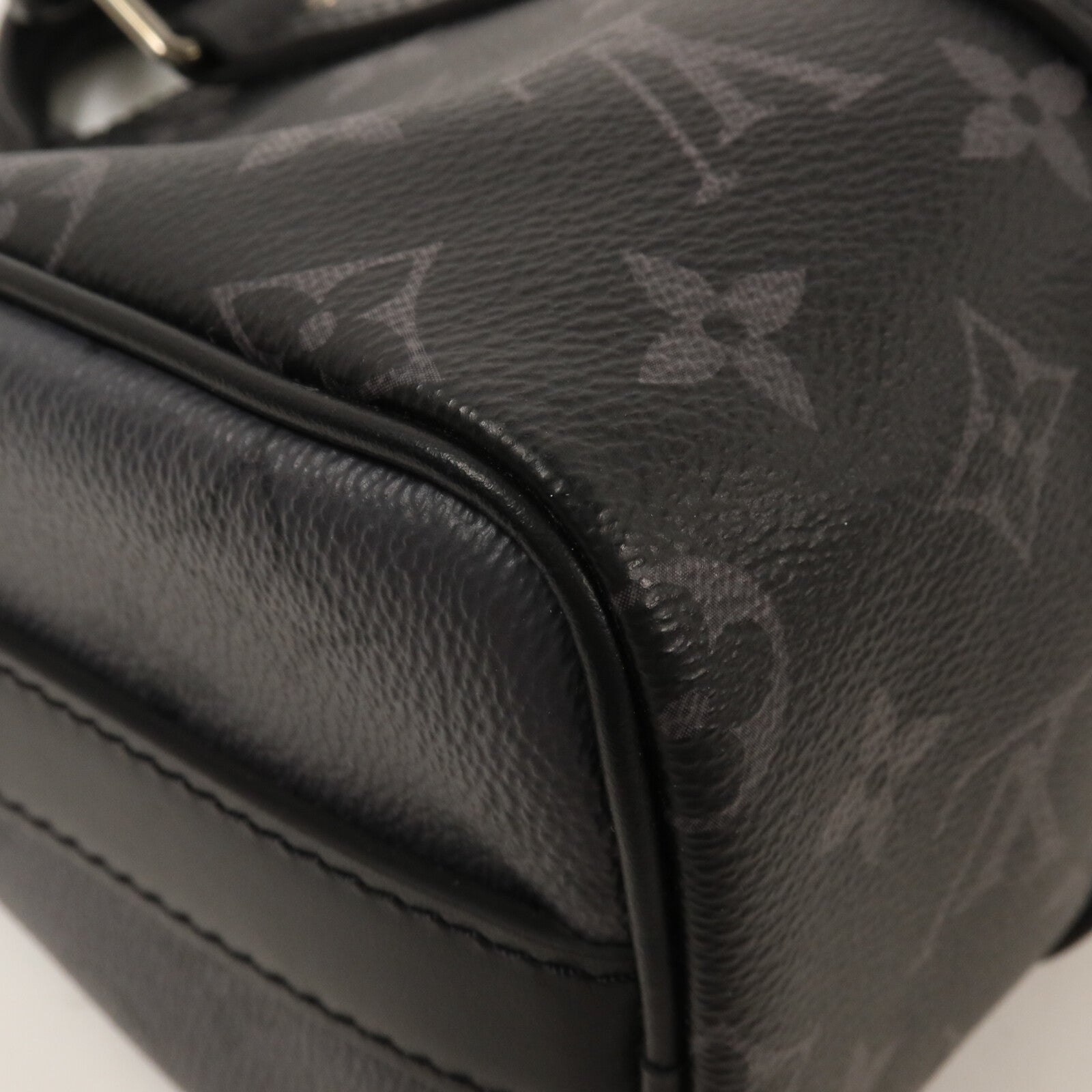 LOUIS VUITTON Monogram Eclipse Keepall Bandouliere 25手挽肩背兩用袋