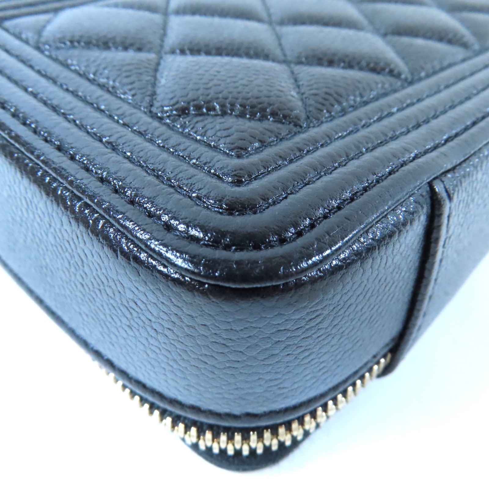 CHANEL 菱格Caviar皮革Boy Wallet On Chain金扣鏈帶肩背袋黑色
