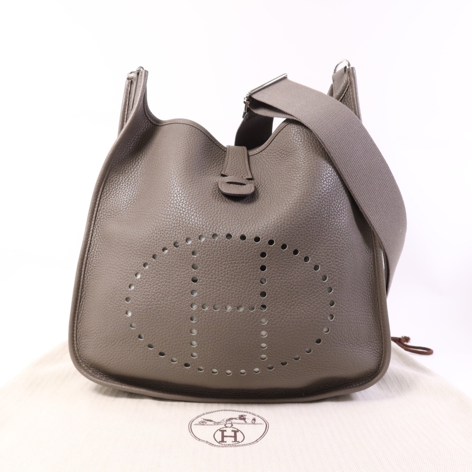 HERMES Clemence皮革Evelyne GM銀扣肩背袋Etain