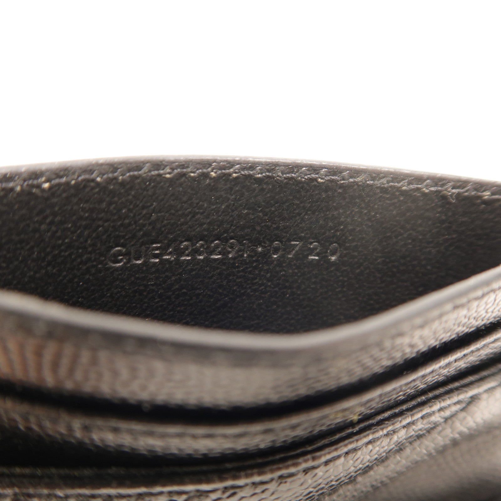 SAINT LAURENT 牛皮皮革Cassandre Matelasse卡片套