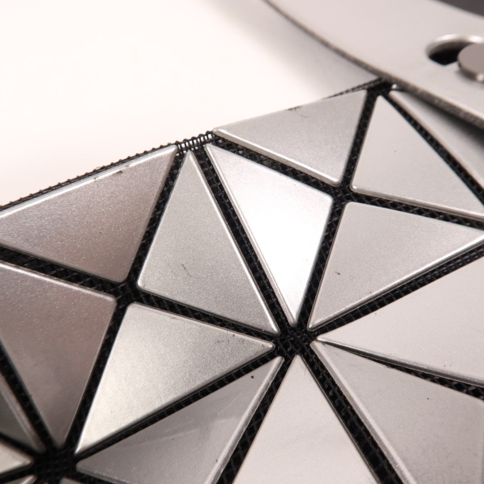 BAO BAO ISSEYMIYAKE PVC Shoulder Bag銀扣肩背袋