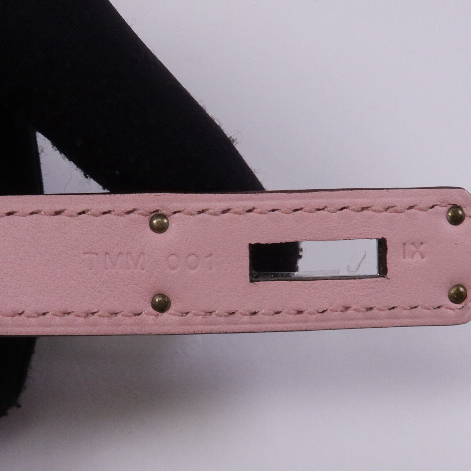 HERMES Swift皮革Mini Berline銀扣肩背袋Argile/Rose Sakura